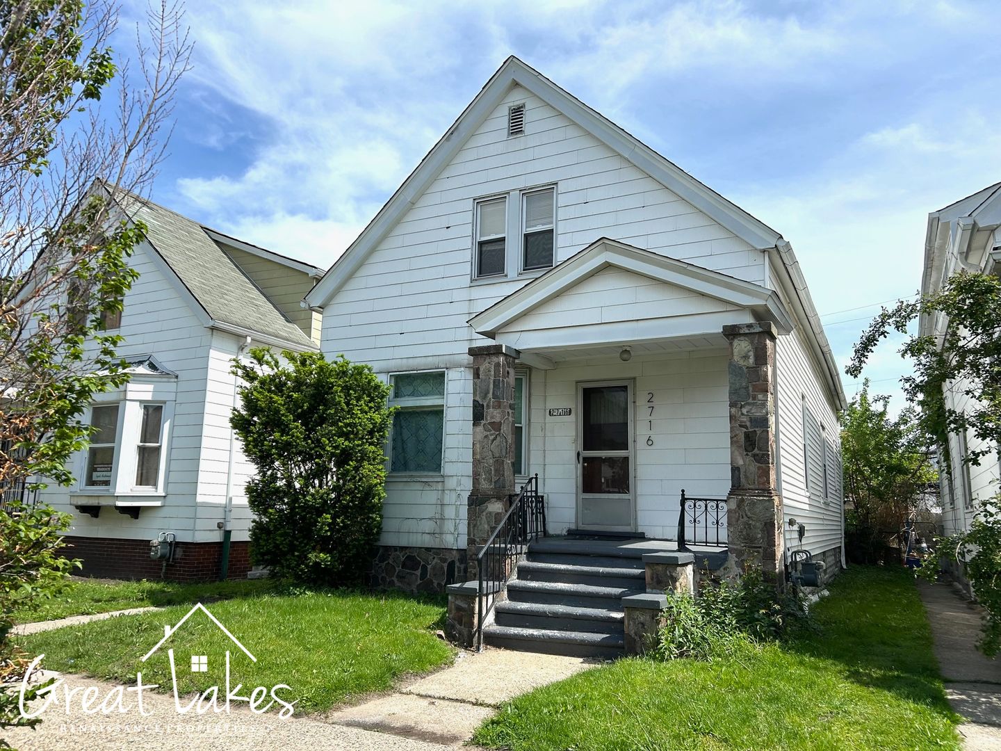 Hamtramck Apartment: 2716 Belmont St