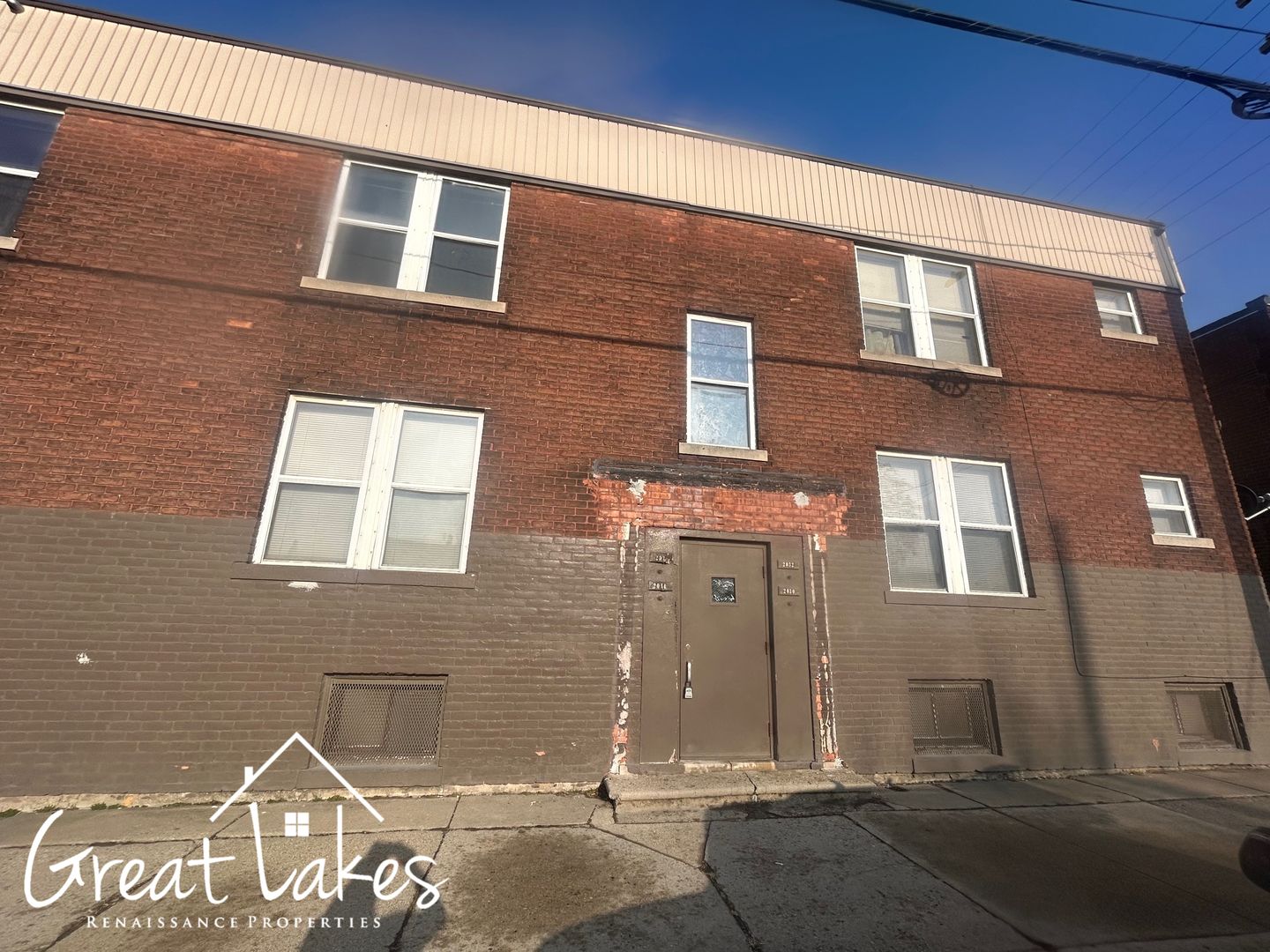 Detroit Apartment: 8133-8139 Senator St and 2030-2036 Mullane