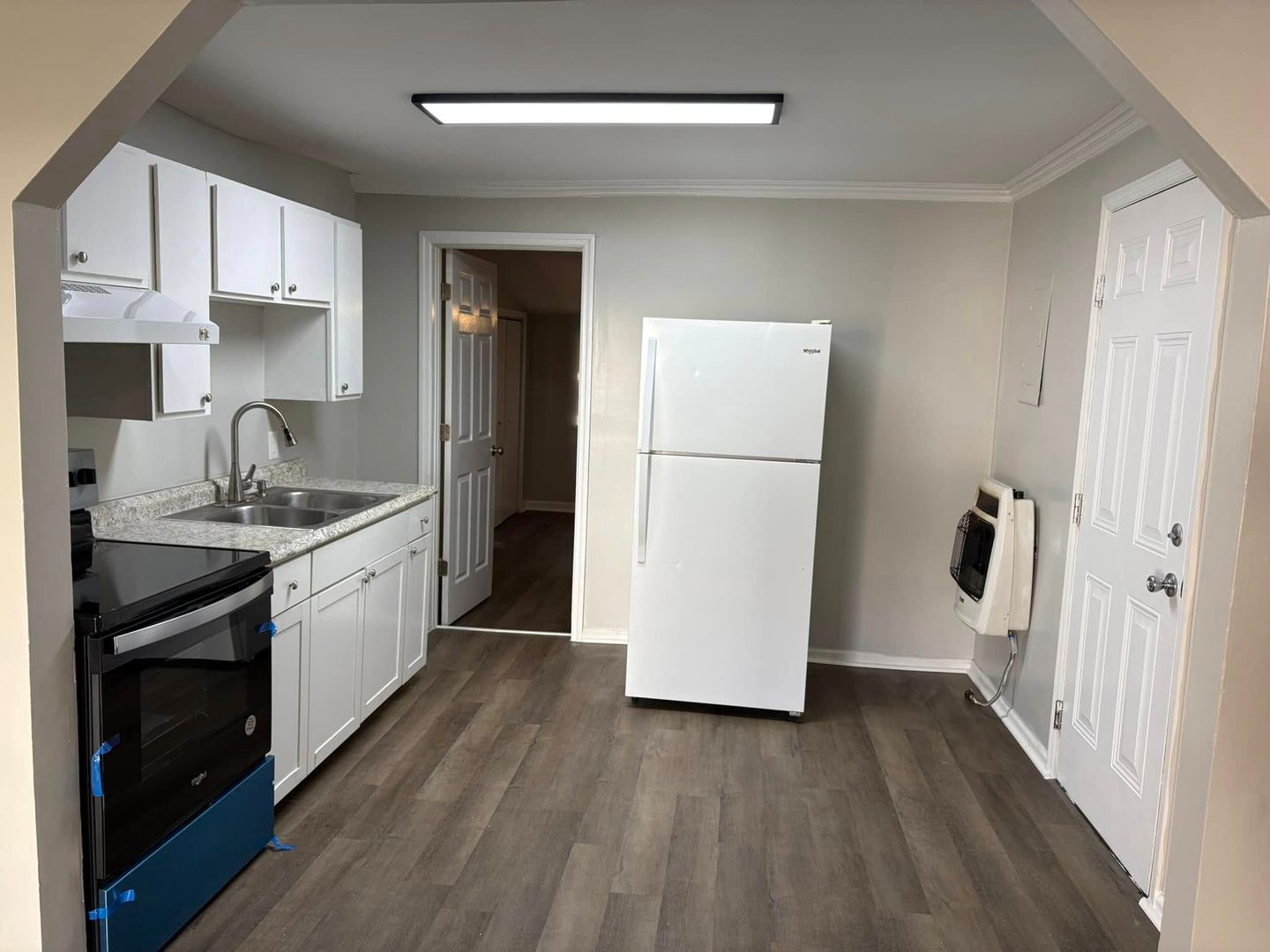 Columbia House: 220 E 14th Street, Unit A
