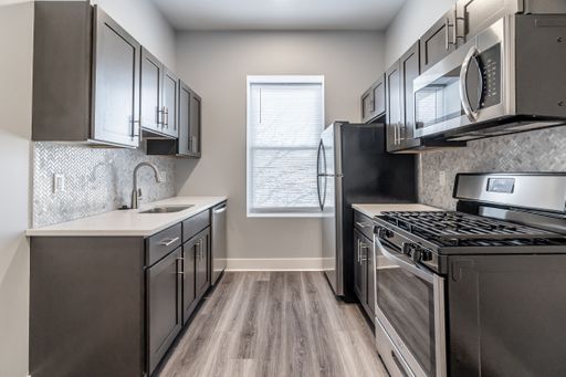 1 bed with in-unit laundry! – photo 1