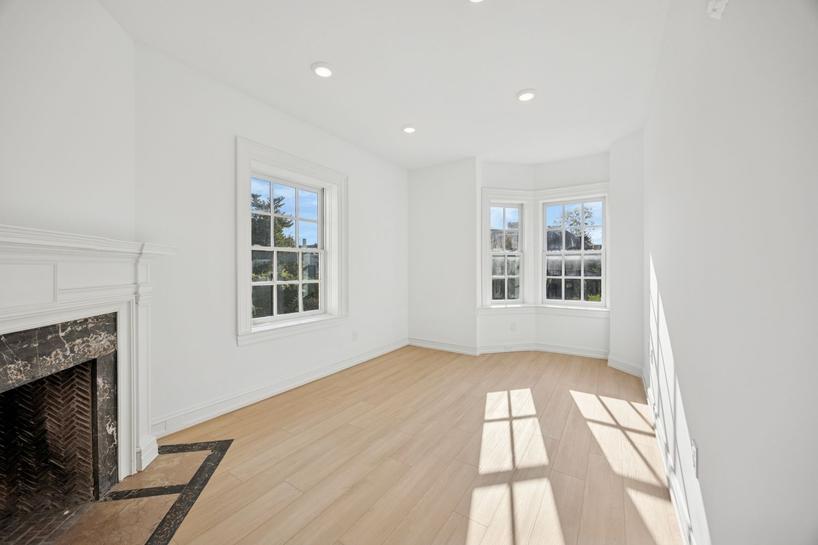 Philadelphia Apartment: 6399 Drexel Rd