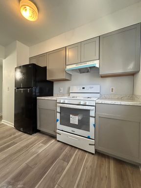 2 Bed 1 Bath Rental at 831 N 41st St - B, Philadelphia, PA – photo 1