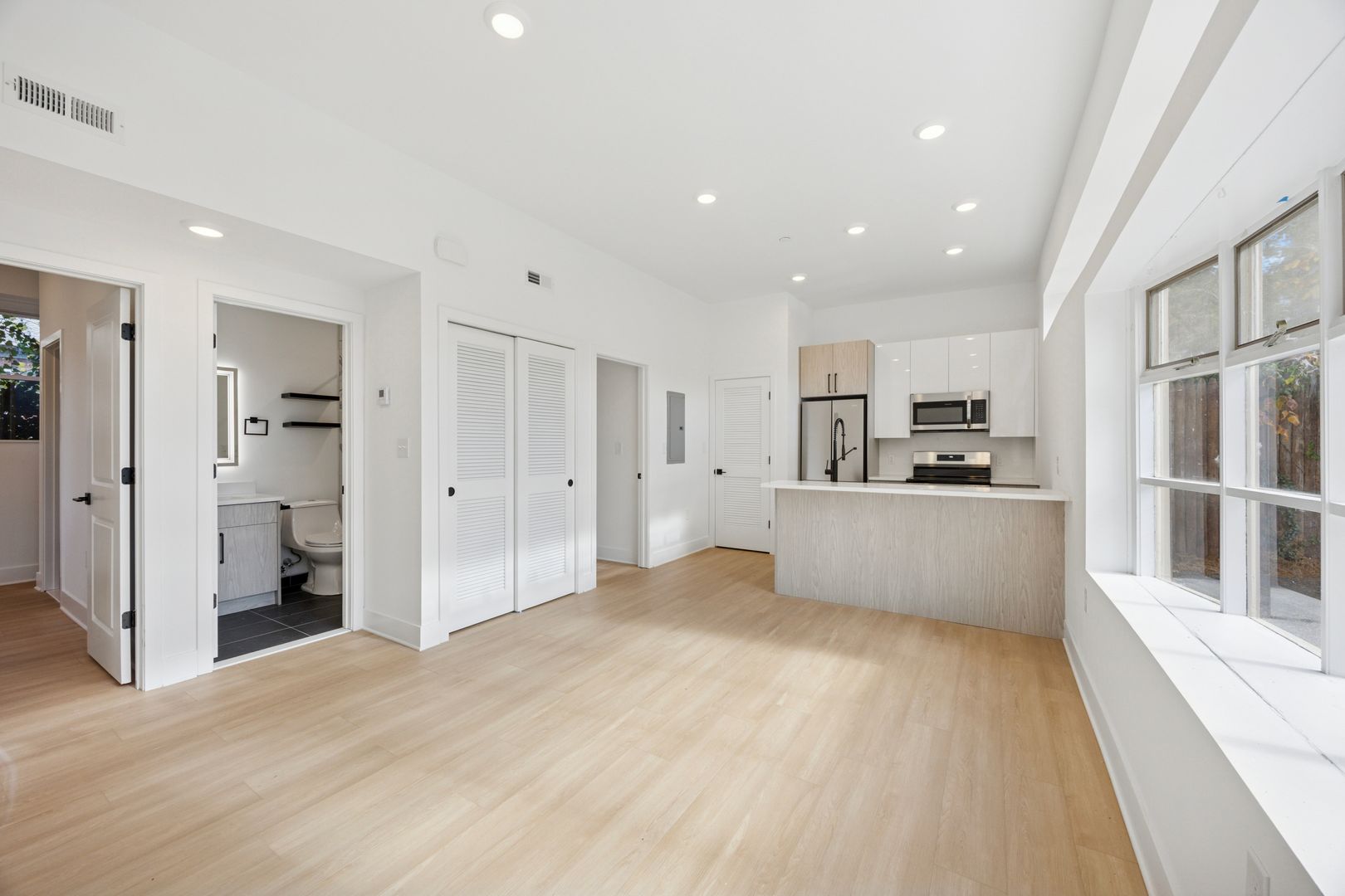 Philadelphia Apartment: 6399 Drexel Rd