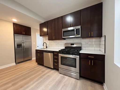 New Updated 3 Bedroom Available Soon! – photo 1