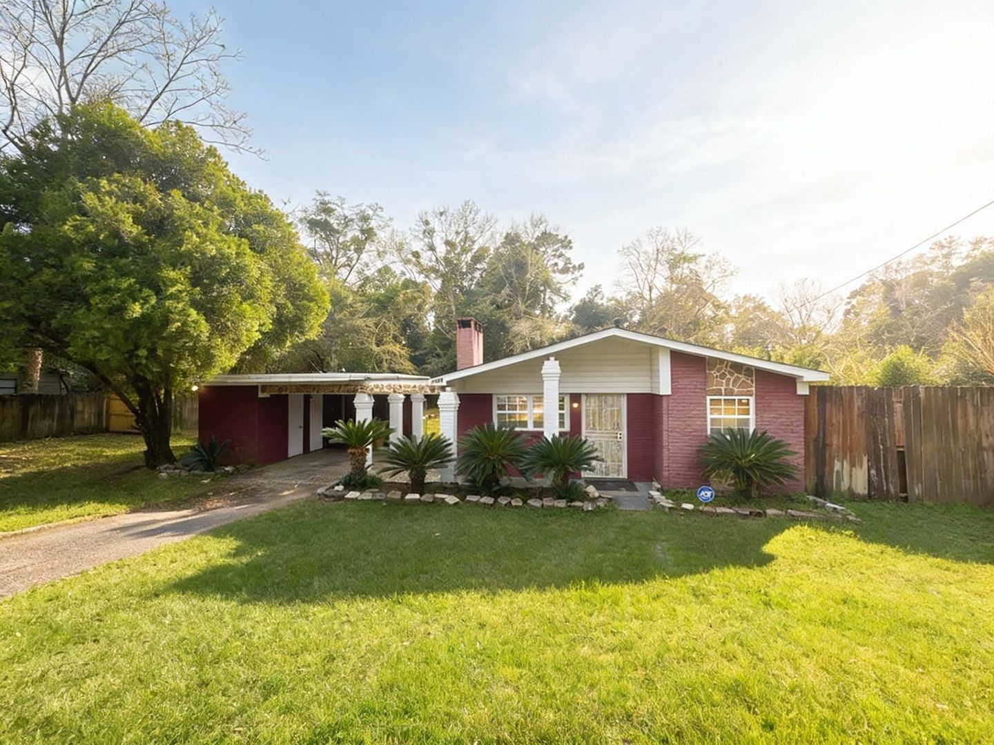 Mobile House: 1525 Orchard Dr W