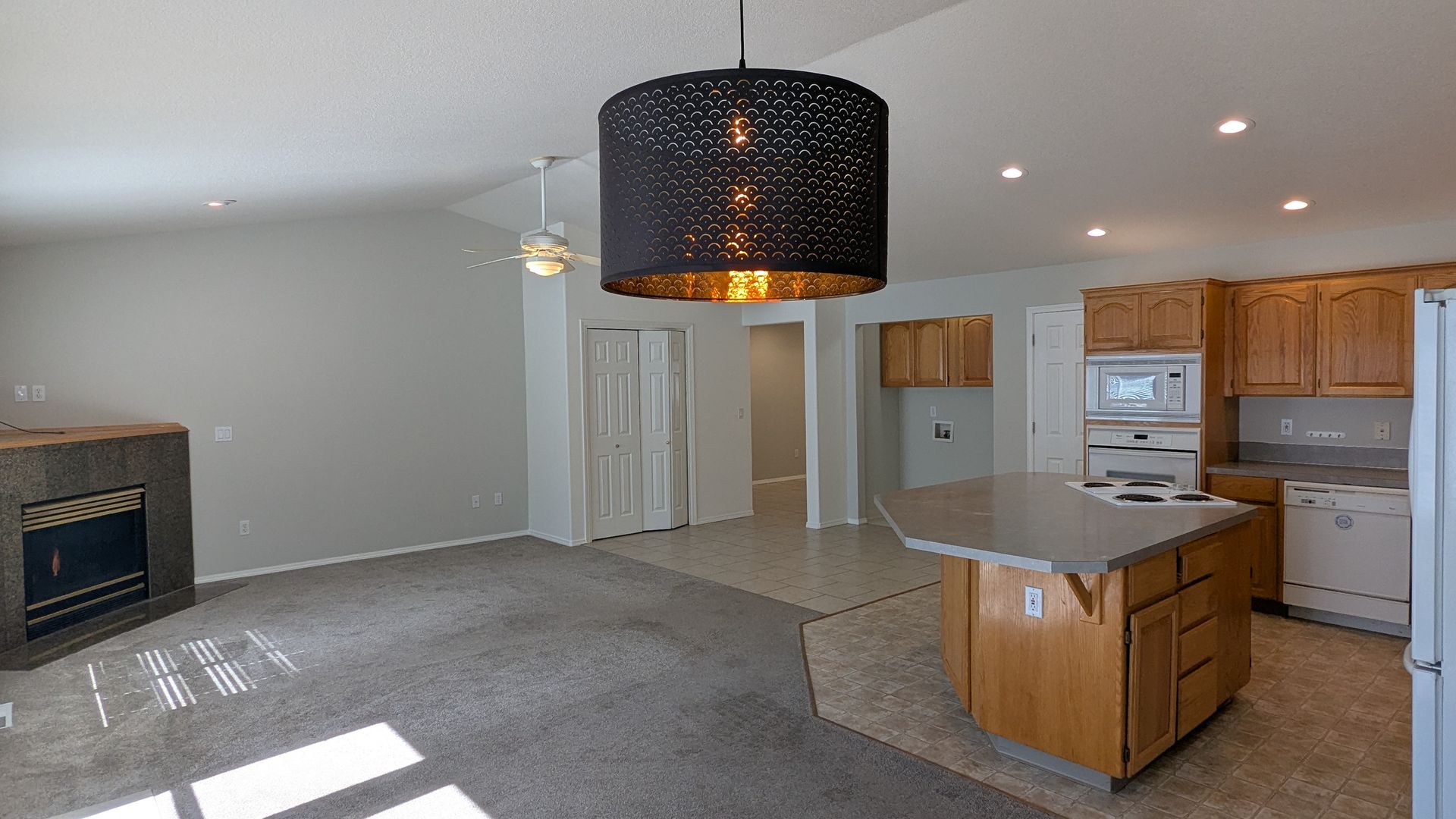 Vancouver Apartment: 8419/8421 NE 56th Street