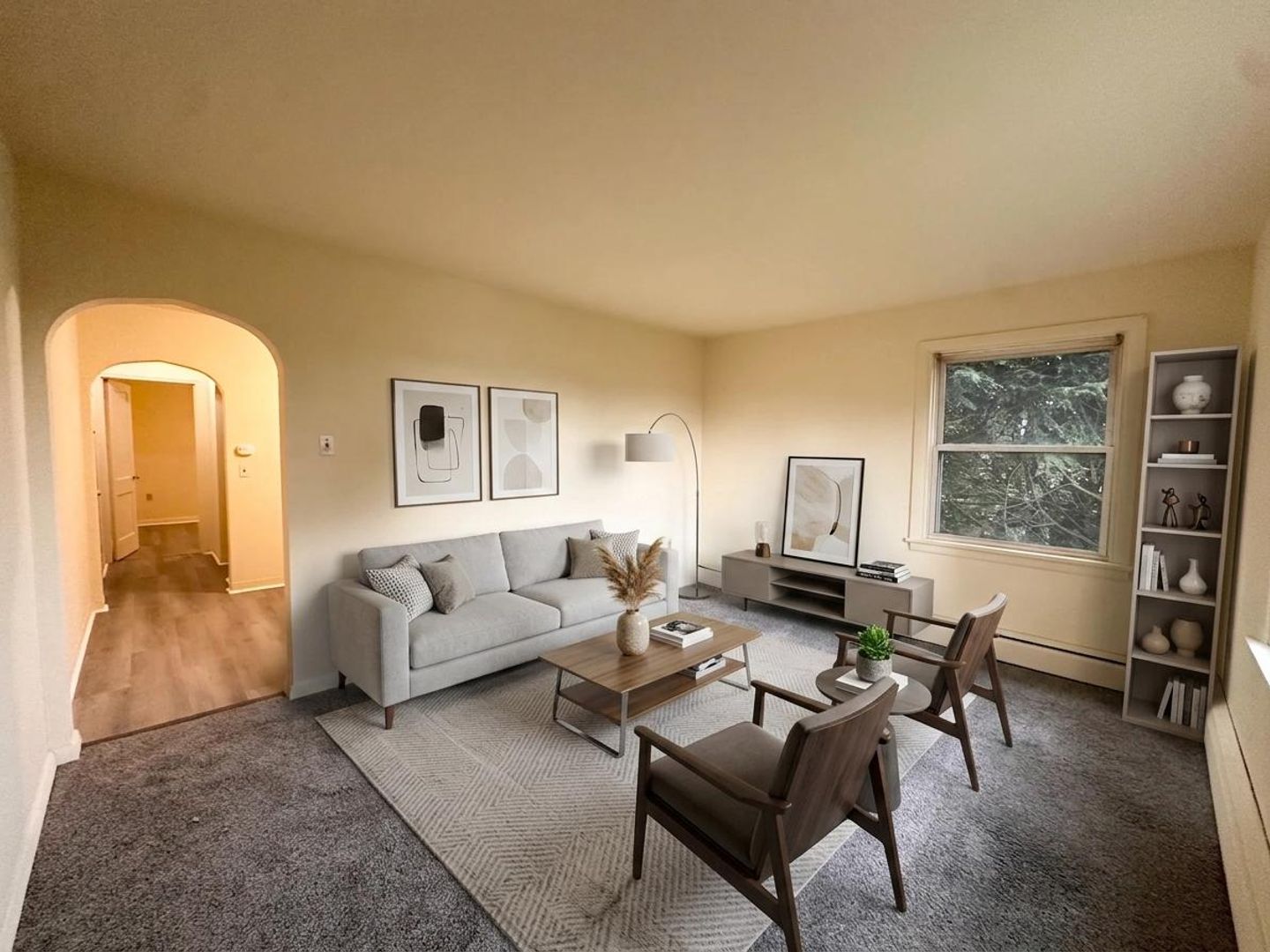 Hershey Apartment: 225-227 W Areba Ave