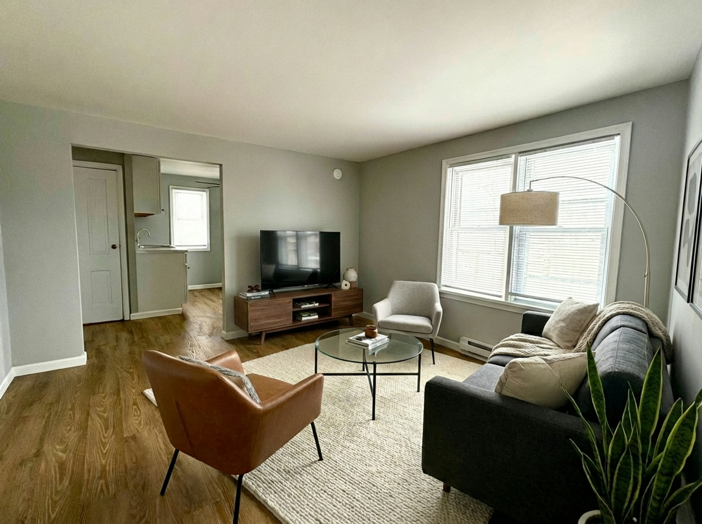 Palmyra Apartment: 302-308 W Main St