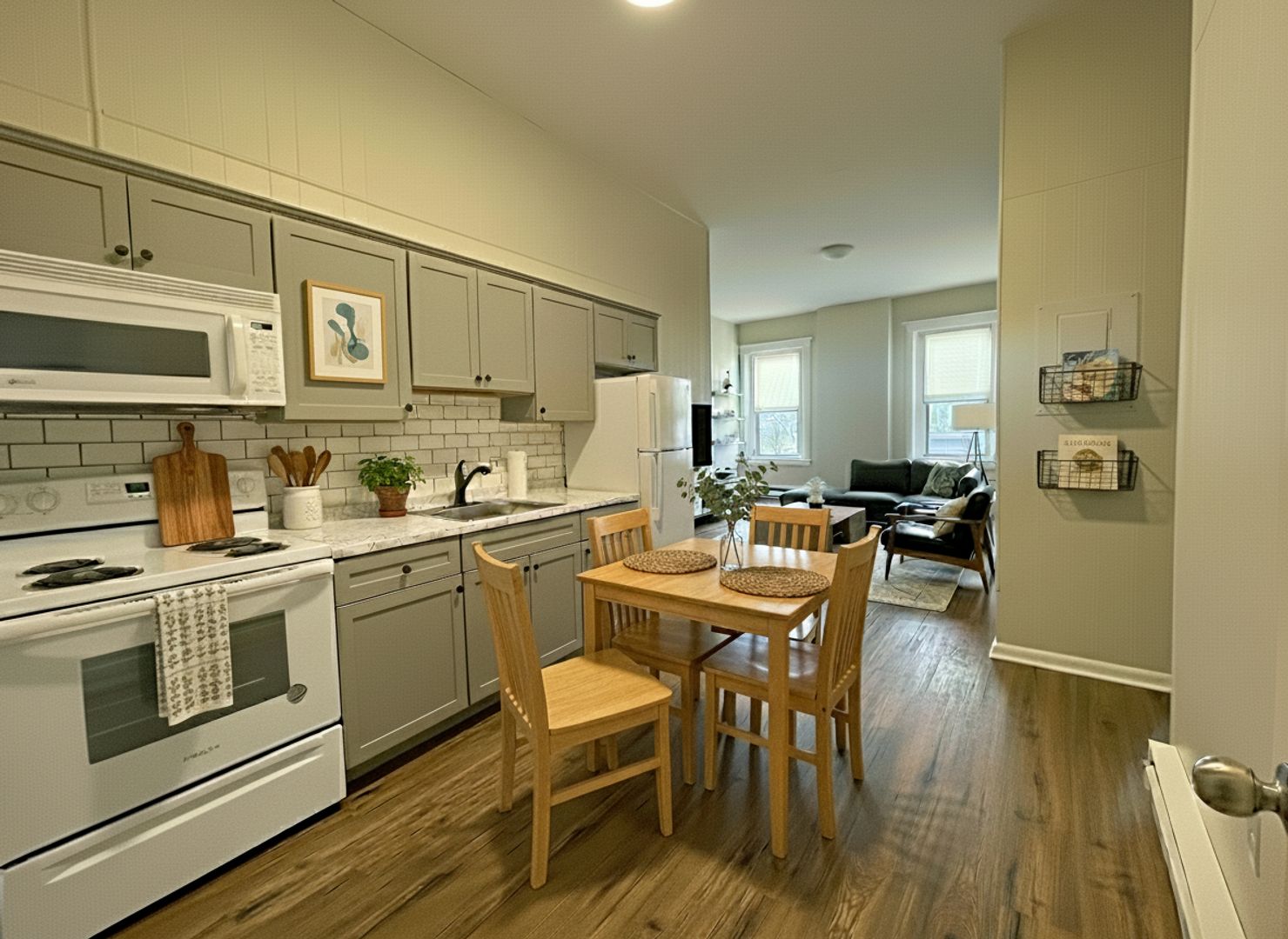 Elizabethtown Apartment: 256 S Market St