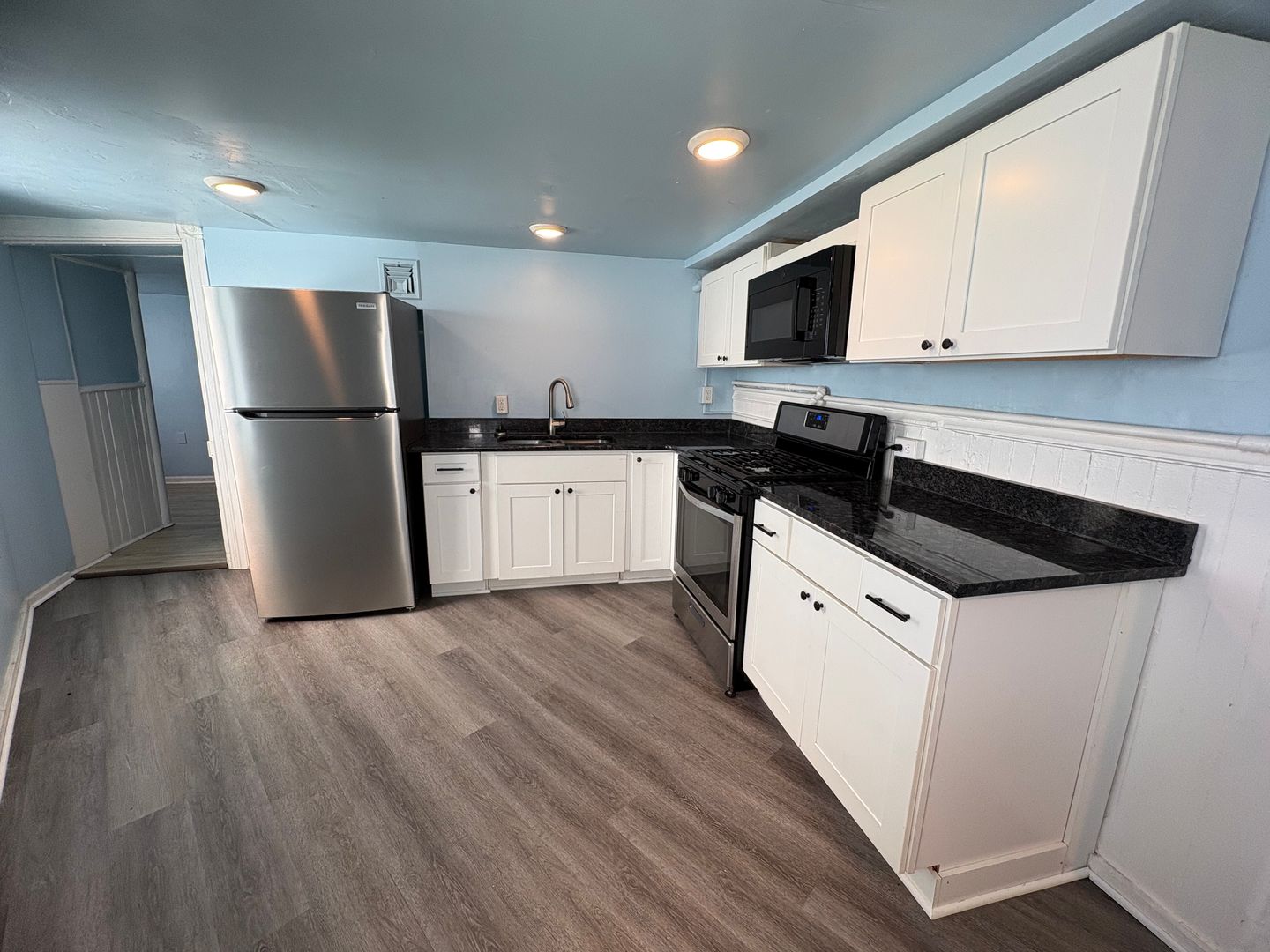 Lancaster Apartment: 544-546 W King St