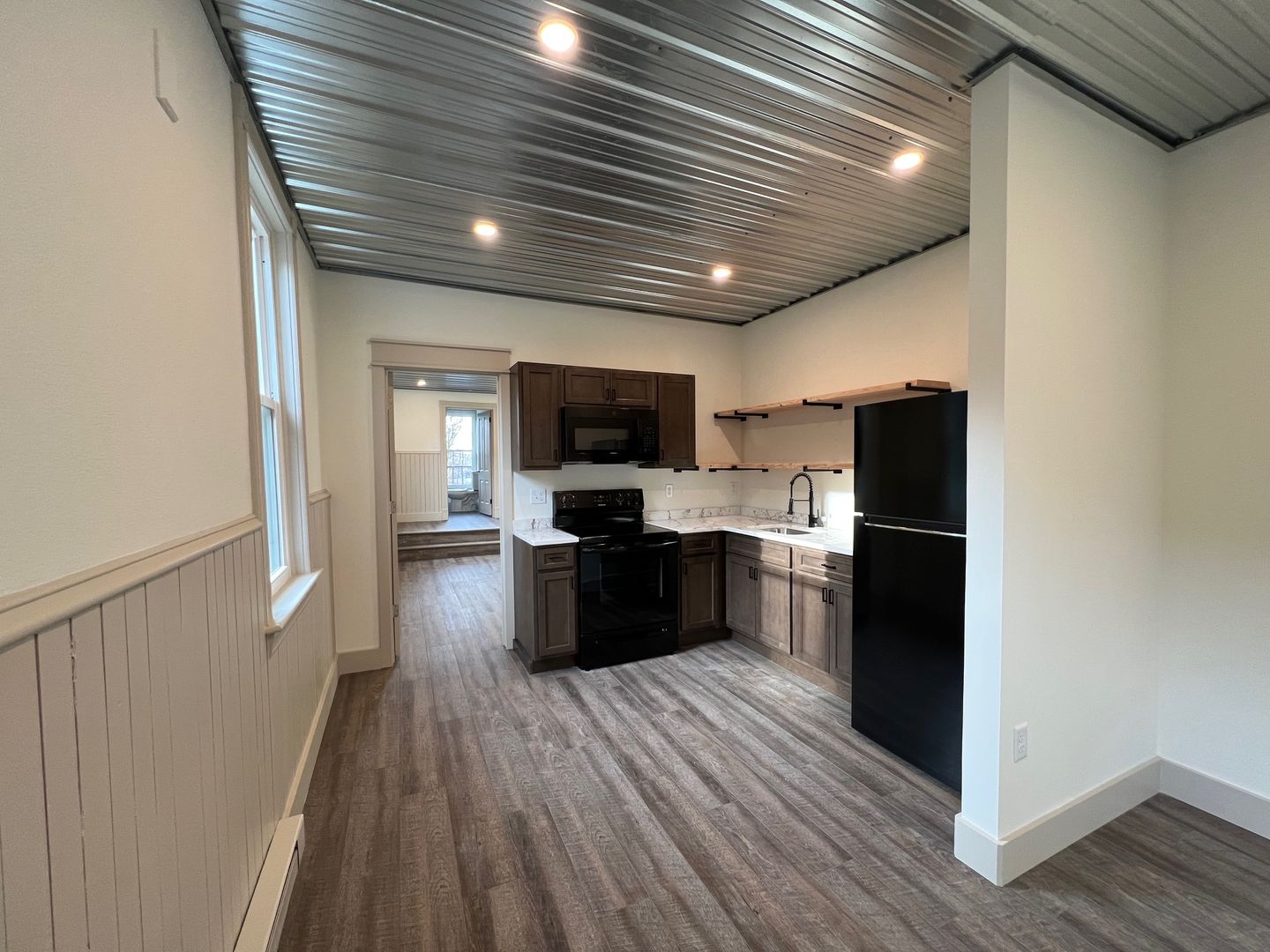 Lebanon Apartment: 264 Rexmont Road