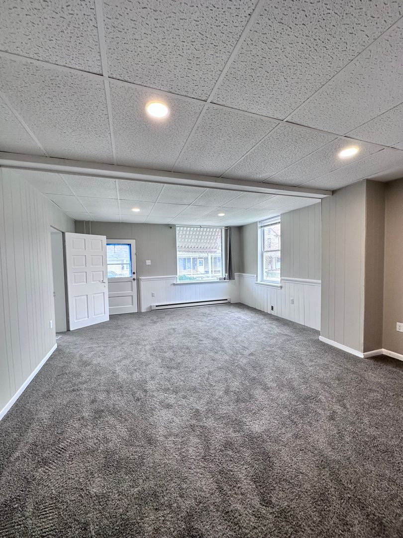 Palmyra Apartment: 302-308 W Main St