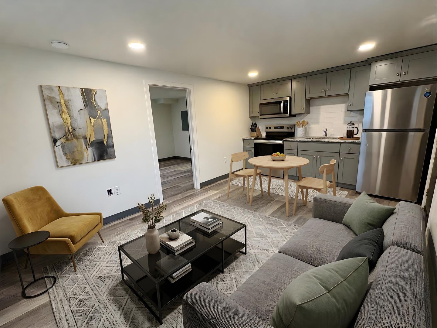 Middletown Apartment: 202 S Lawrence Street