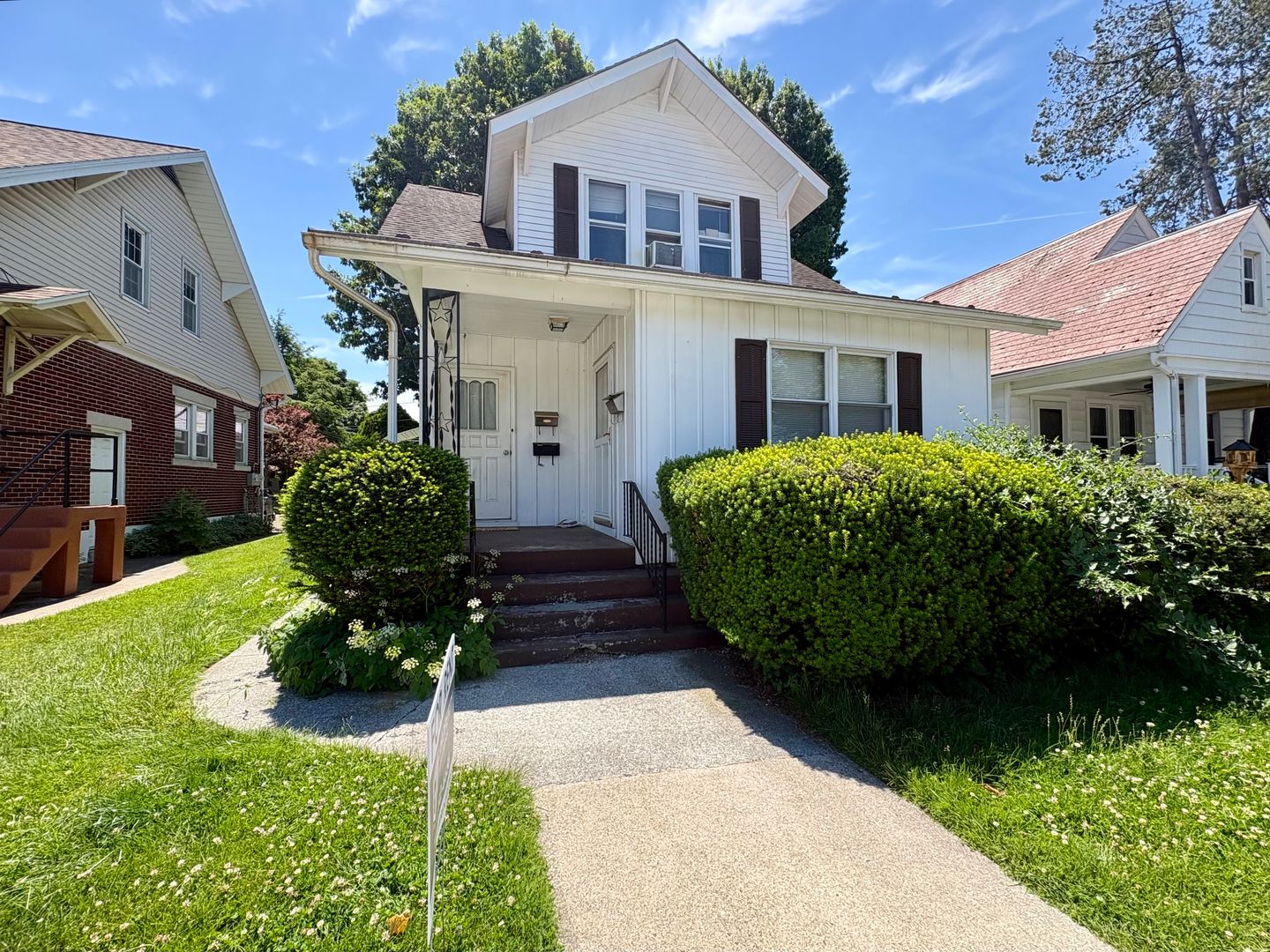 Hershey Apartment: 40 W Caracas Ave