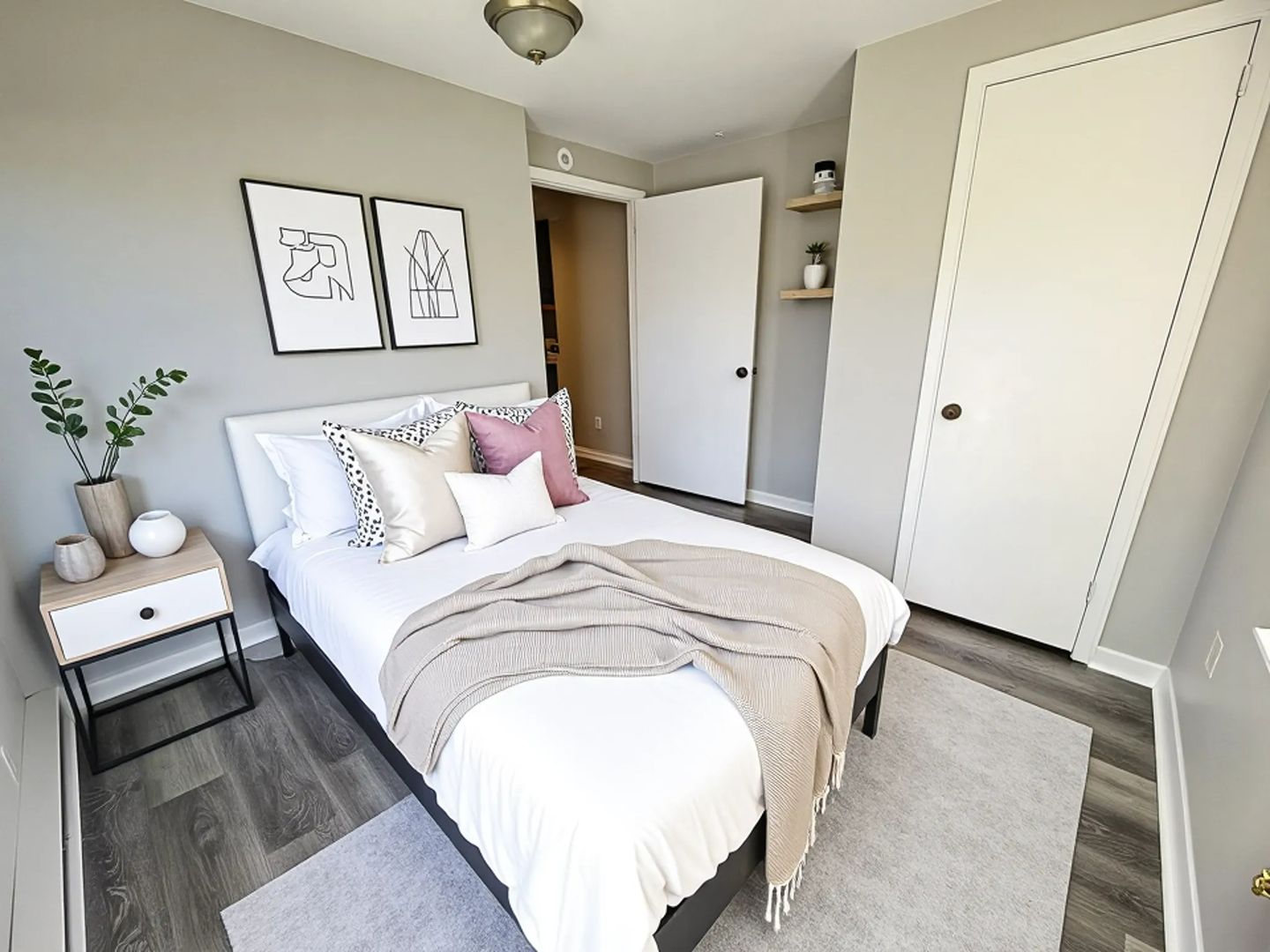 Highspire Apartment: 71 Jury St