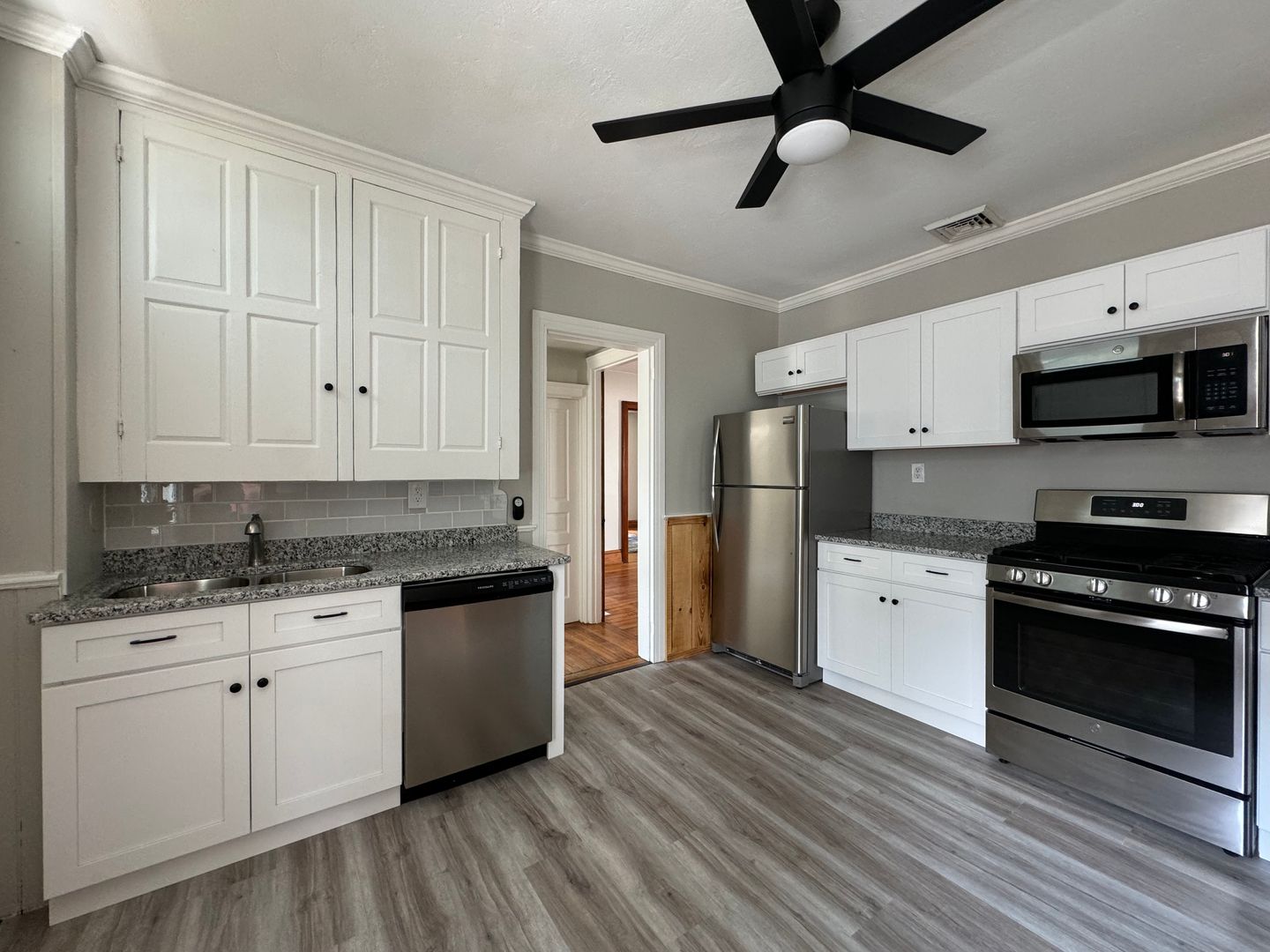 York House: 460 Park Street