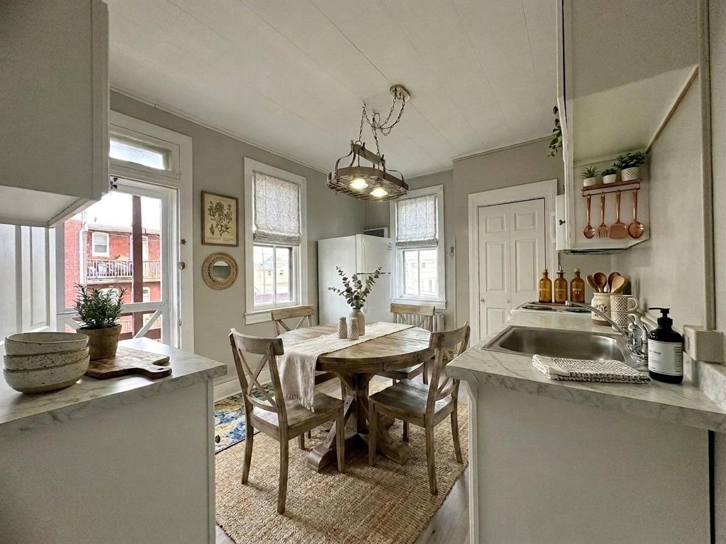York Apartment: 540 Dallas Street