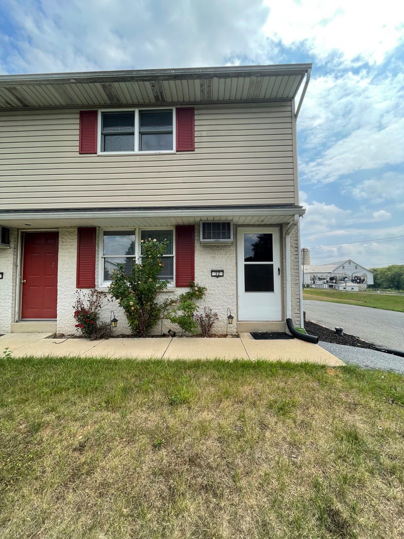 Elizabethtown Apartment: 1079 Schwanger Rd