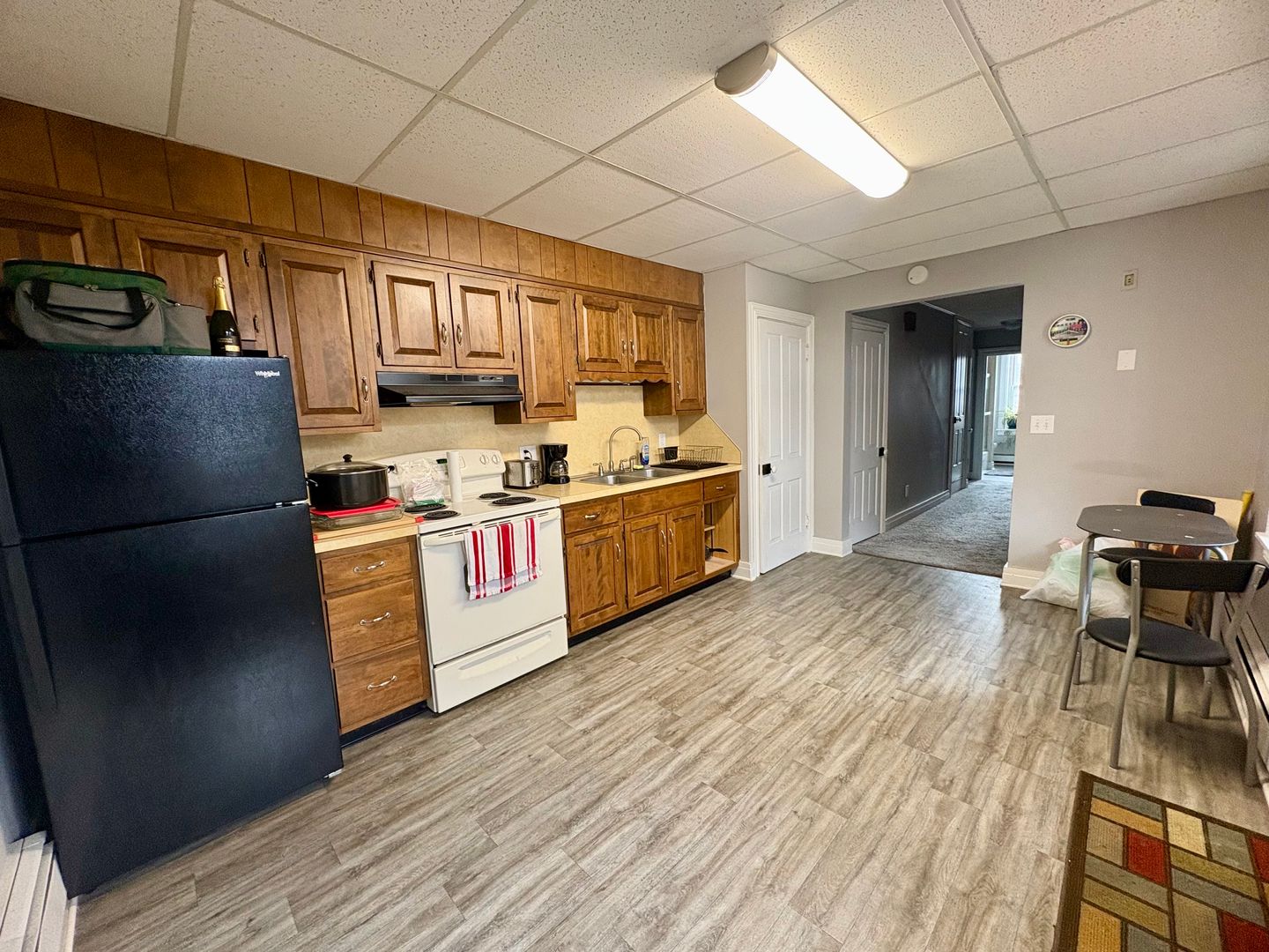 Lebanon Apartment: 1111 Walnut Street