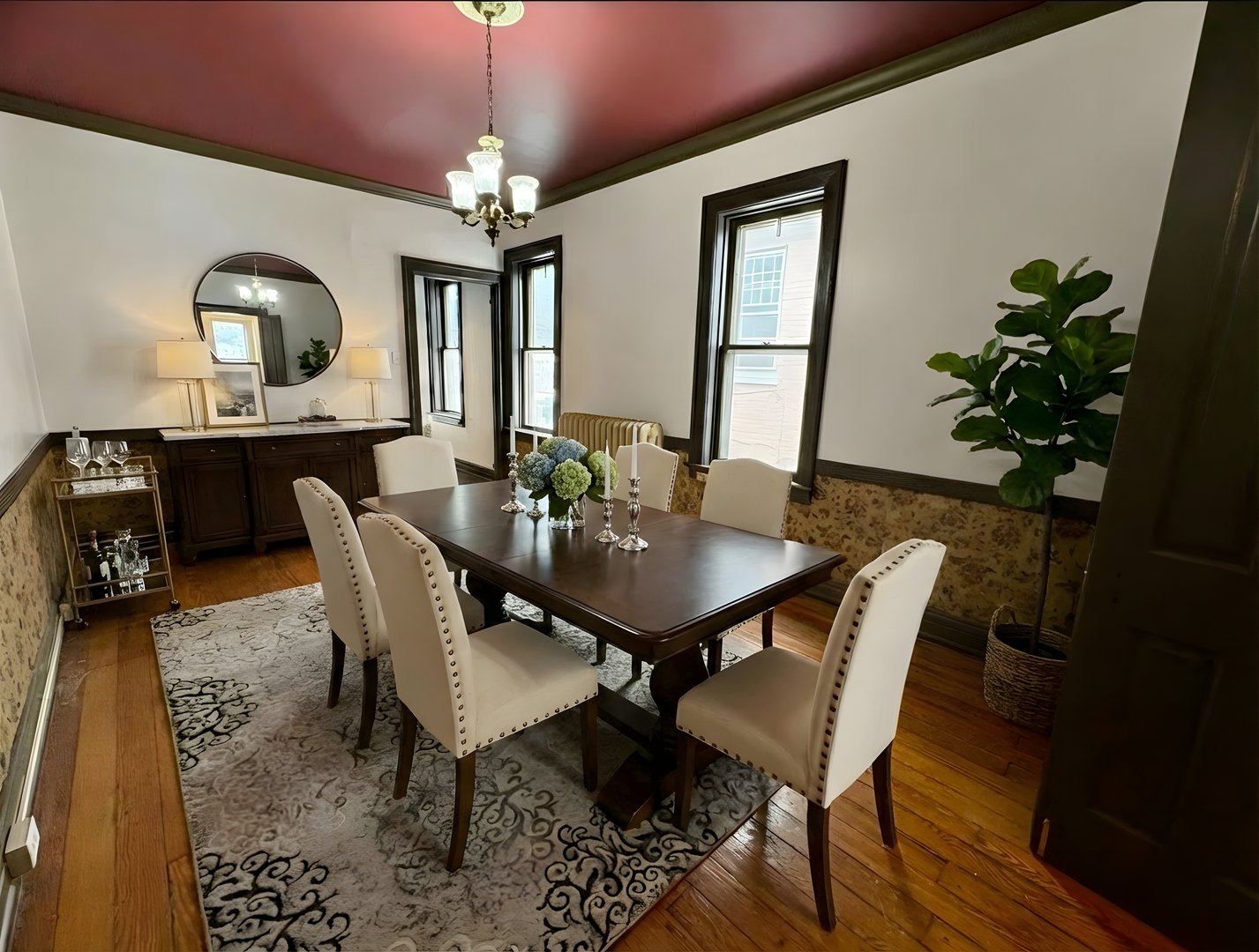 York Apartment: 342 N Newberry Street