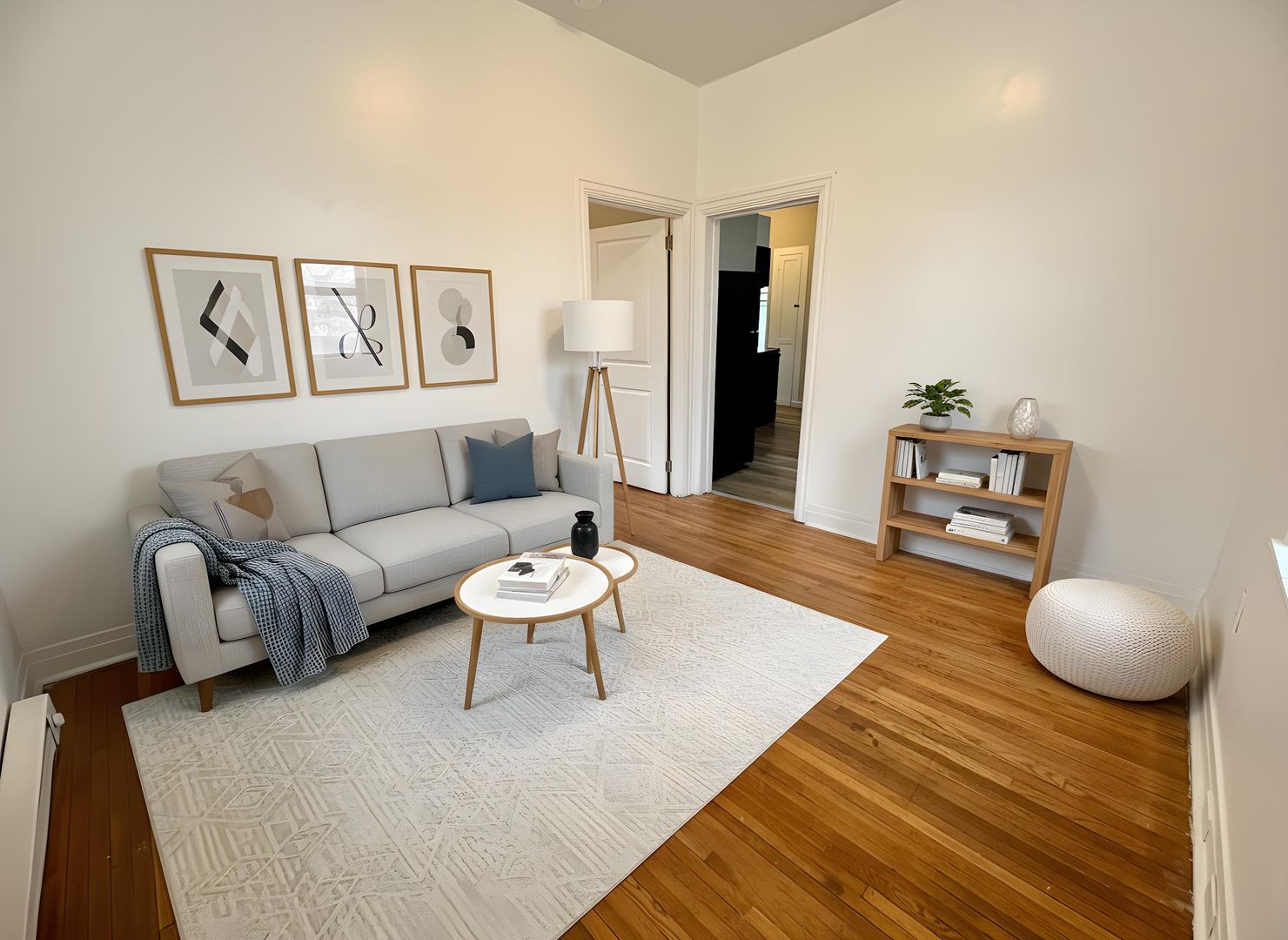 Lebanon Apartment: 222 S 8th St