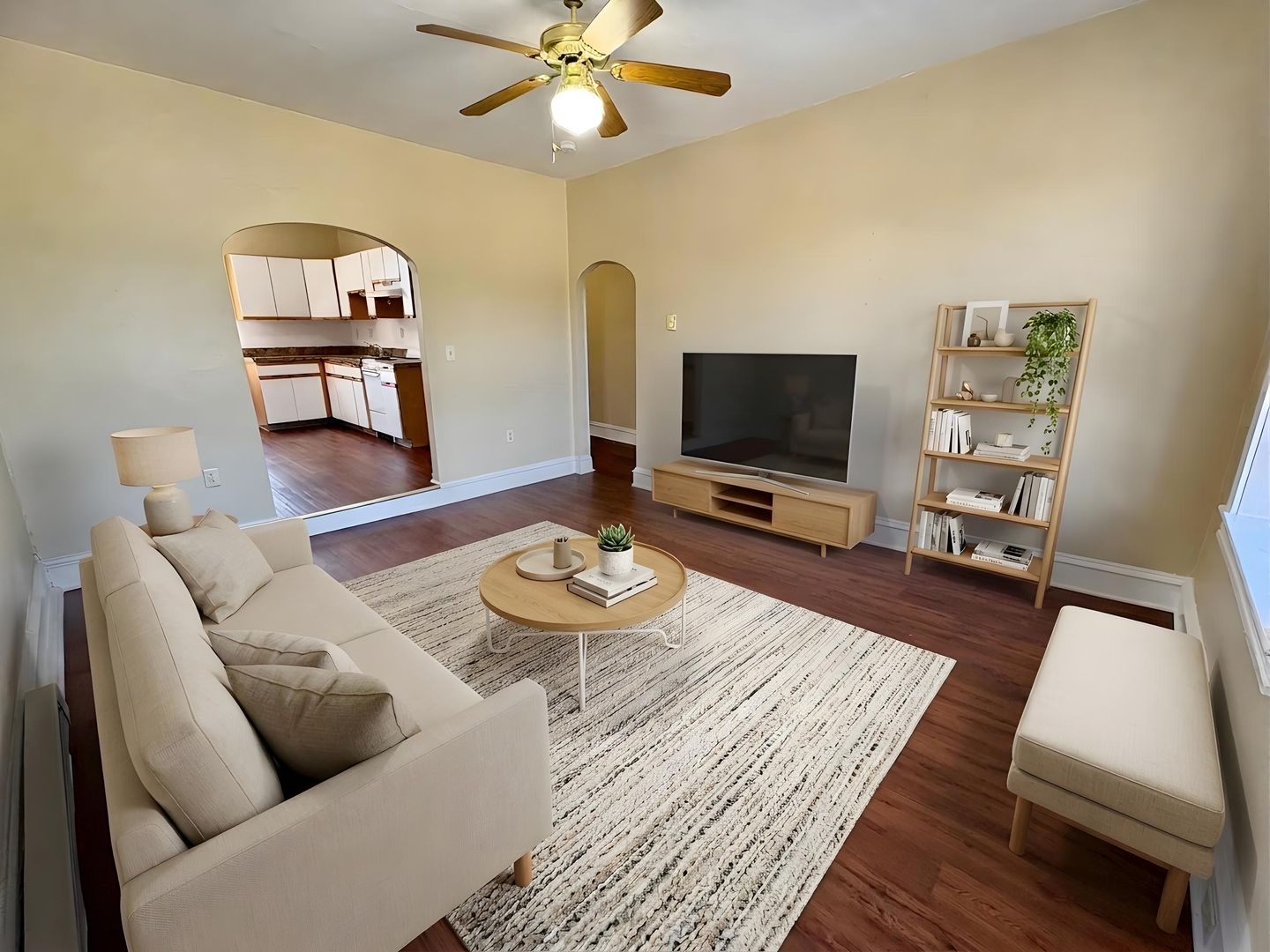 Elizabethtown Apartment: 246-250 S Market Street