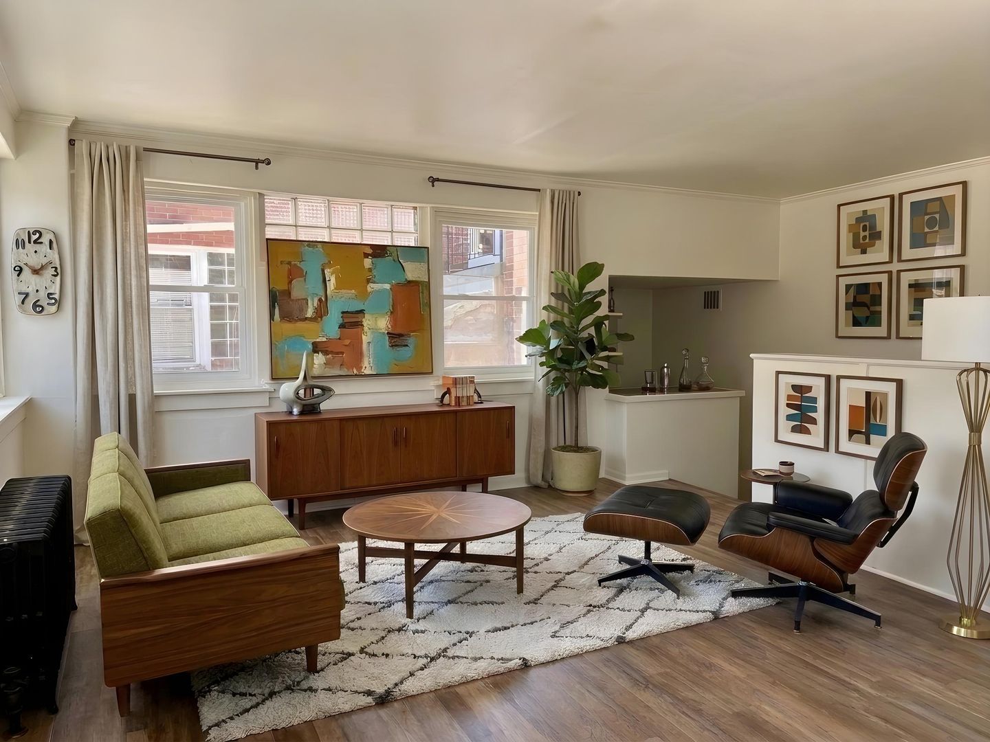 Lancaster Apartment: 403 W James St