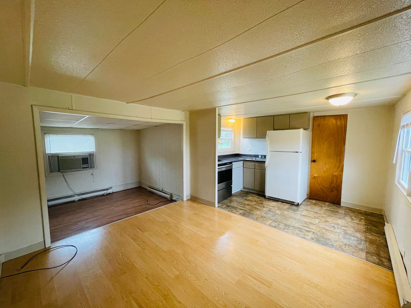 Hershey Apartment: 20-30 Center Rd