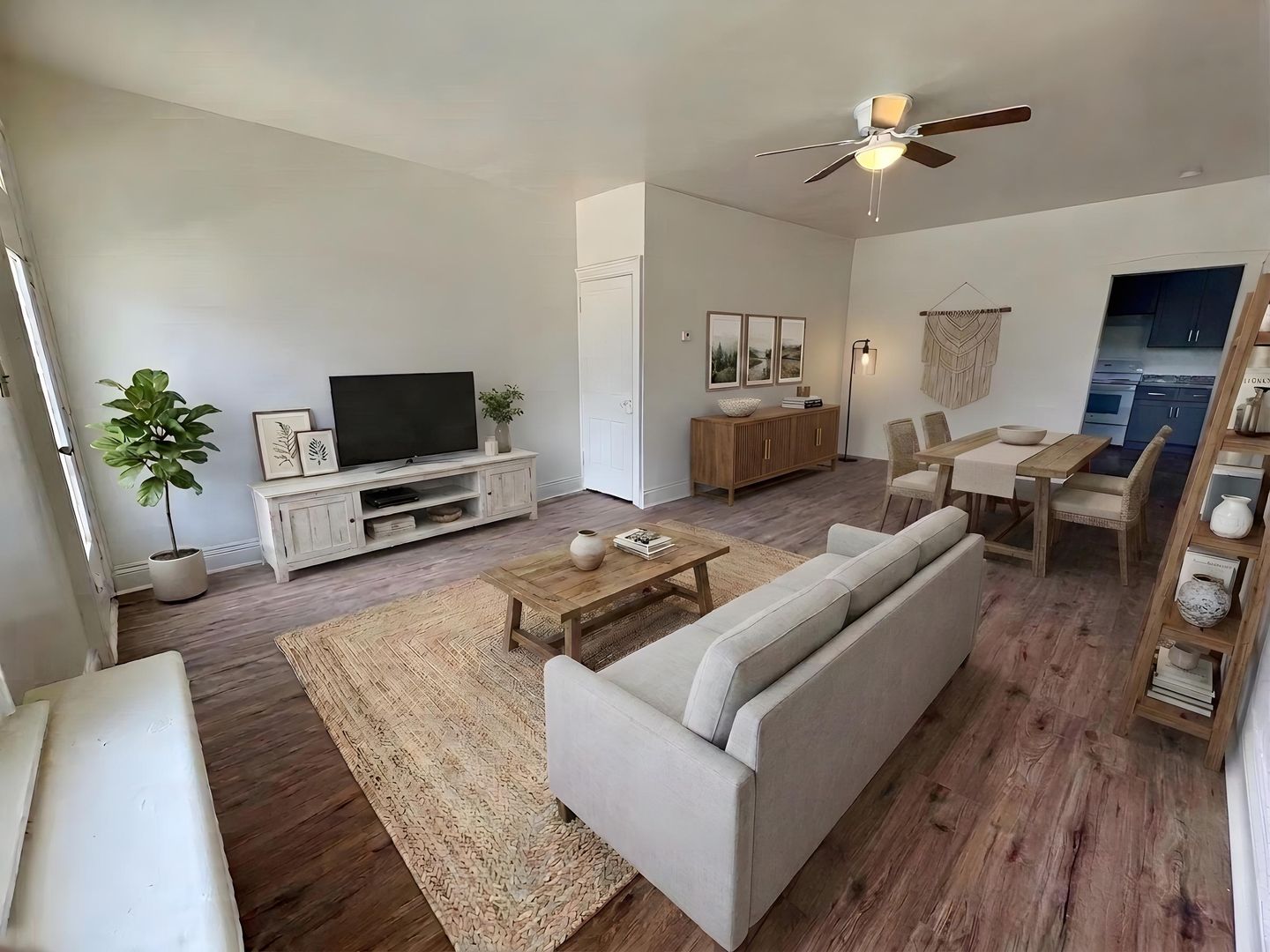 Elizabethtown Apartment: 539 & 541 S Market St