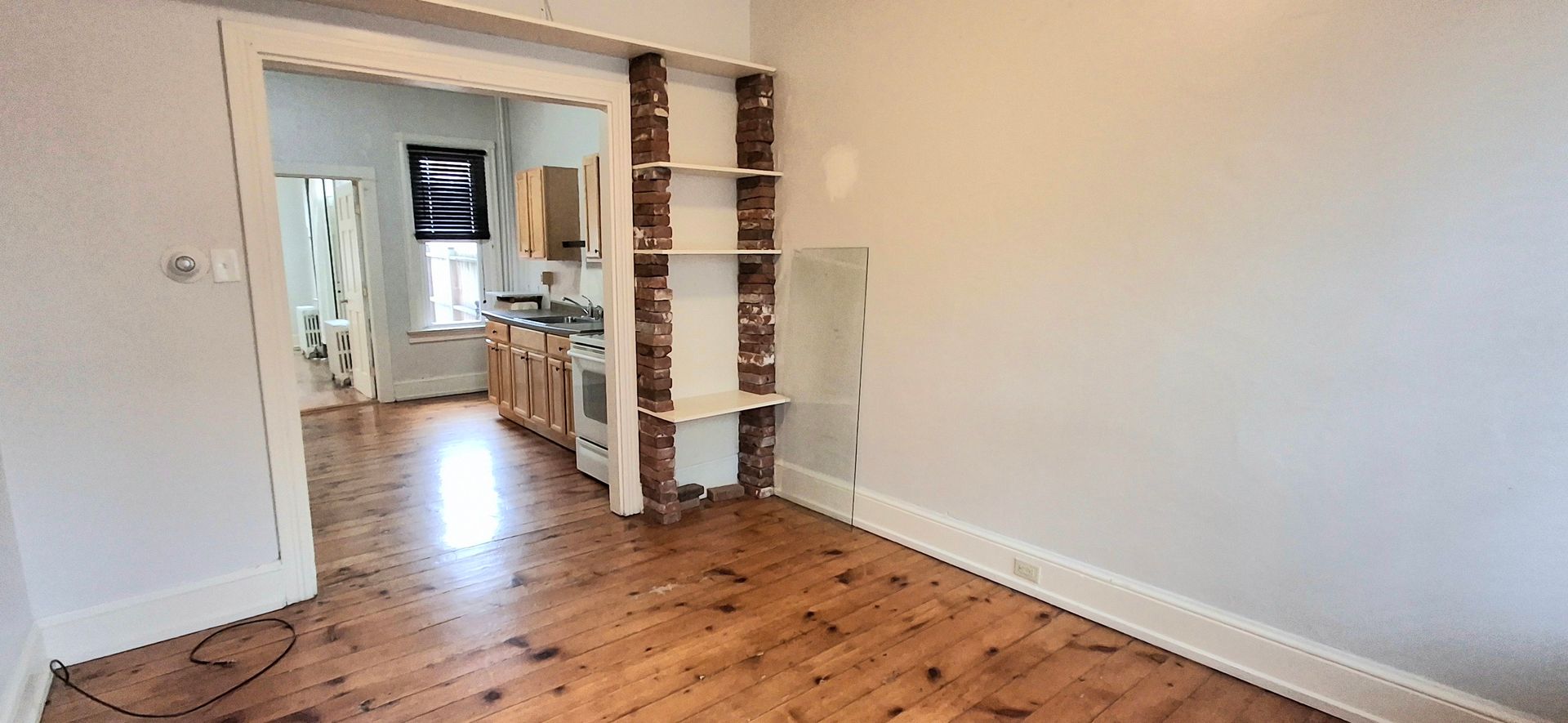 Lancaster Apartment: 35 N Mulberry Street