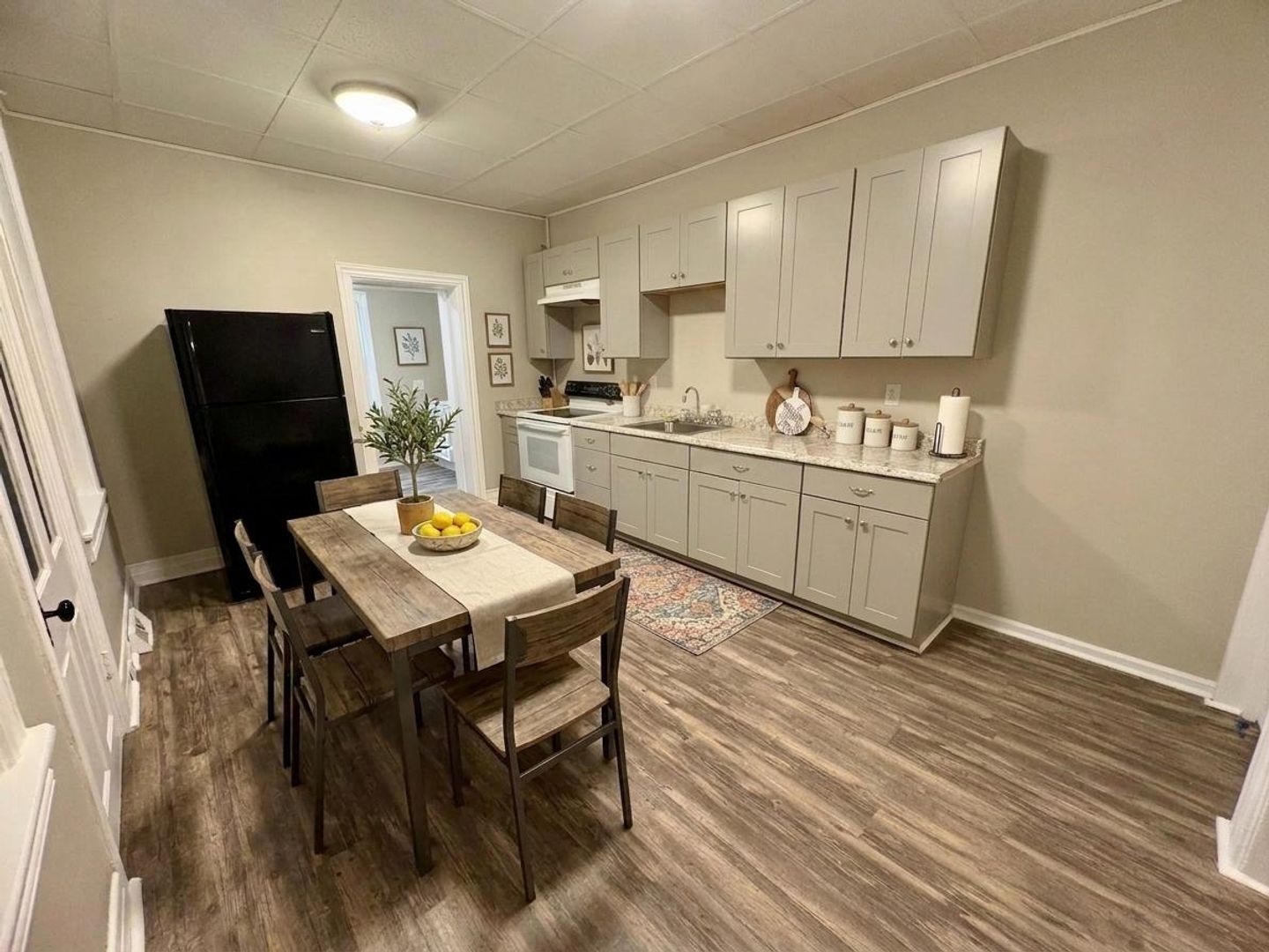 Lebanon Apartment: NWA - 1111 Walnut Street