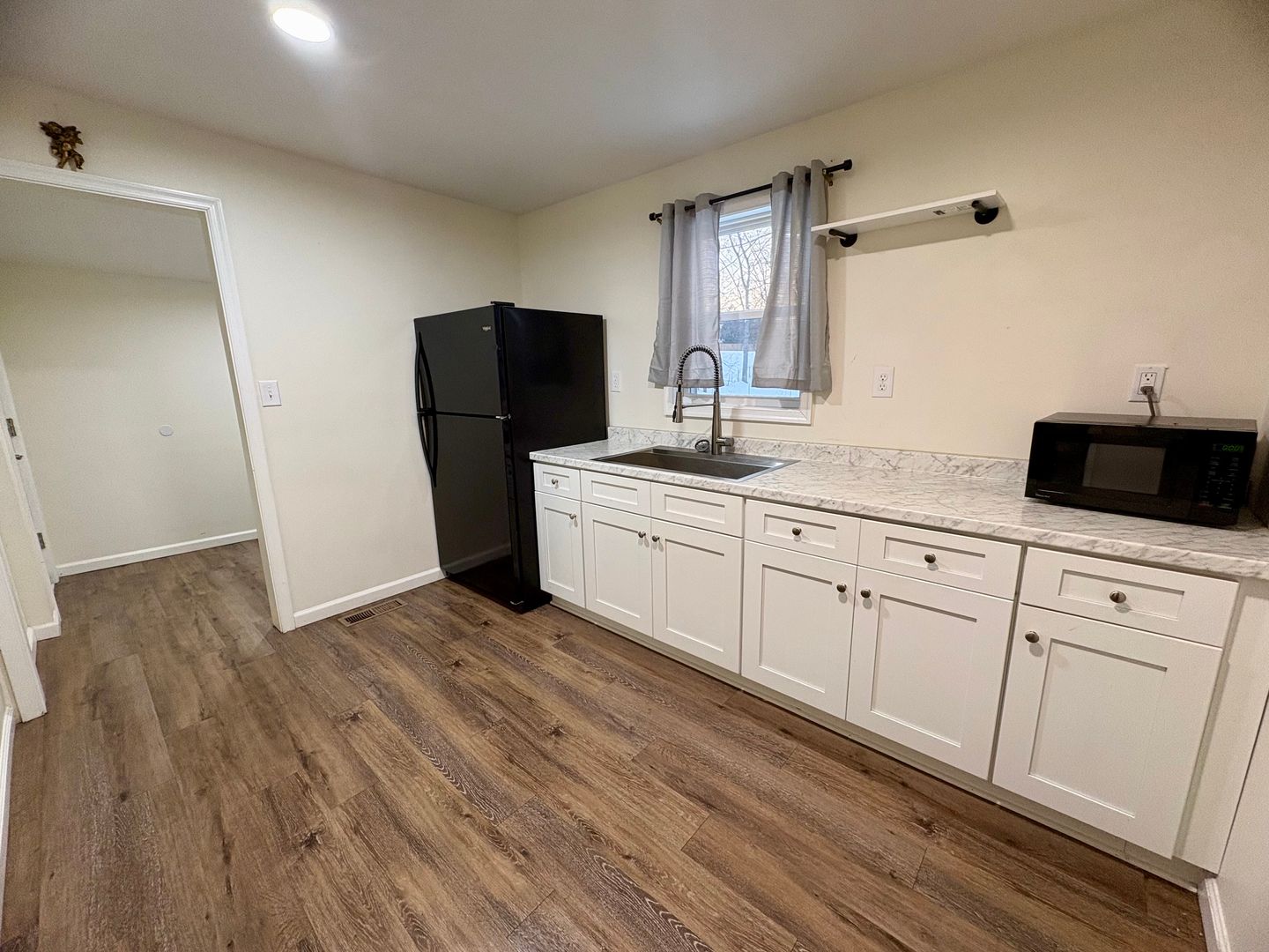 Hershey Apartment: 914 Cocoa Ave