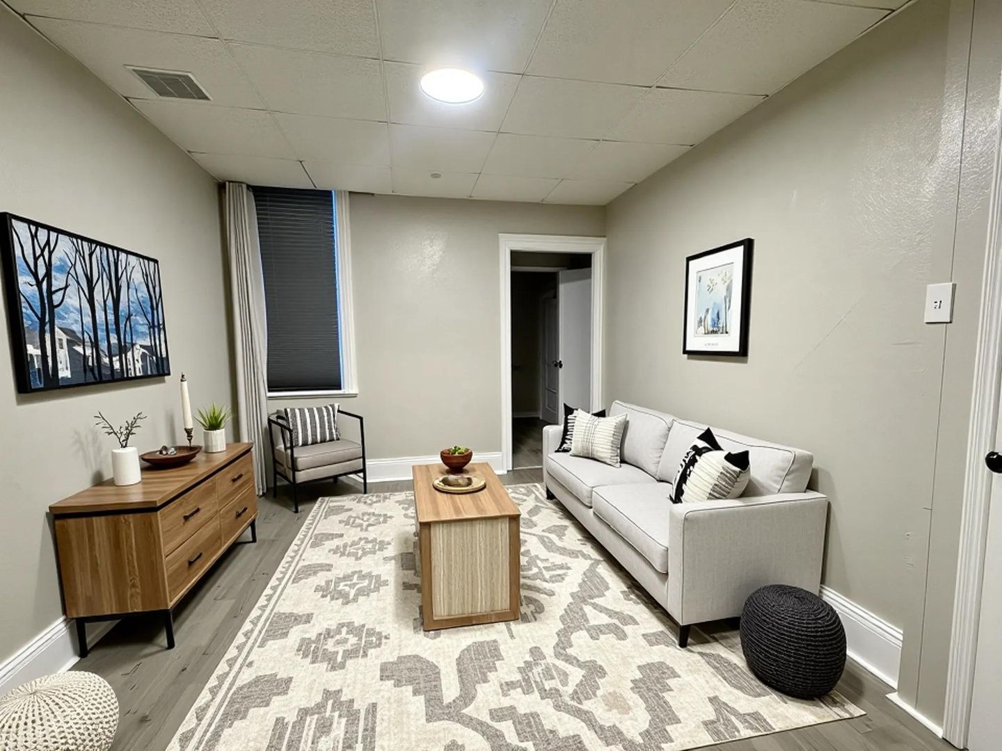 York Apartment: 643 Lincoln St