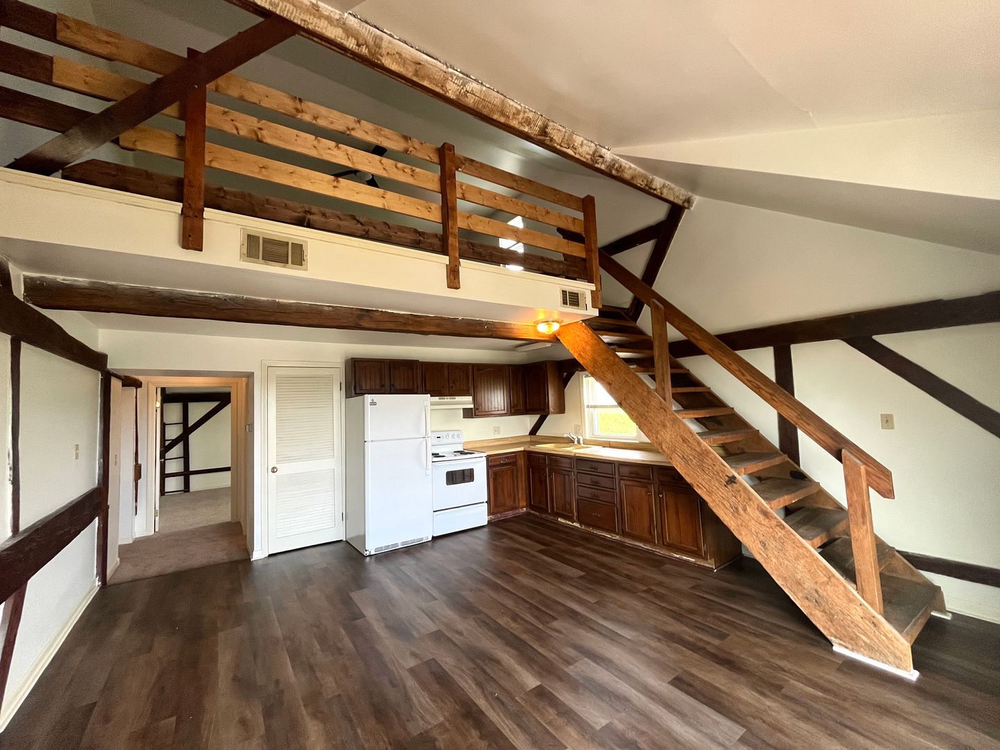 Harrisburg Apartment: 25 Sarhelm Rd