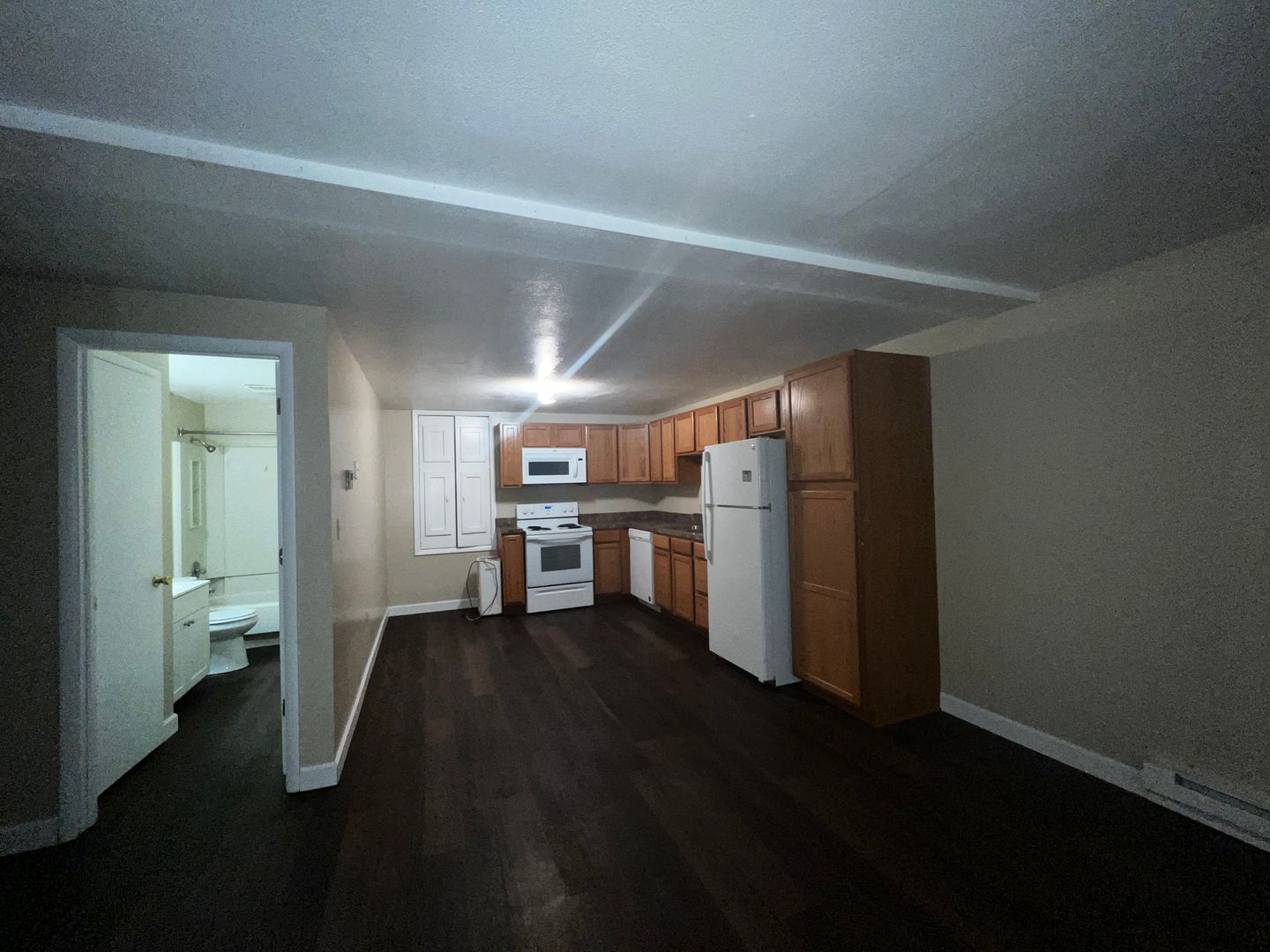 Elizabethtown Apartment: 133 N Poplar Street