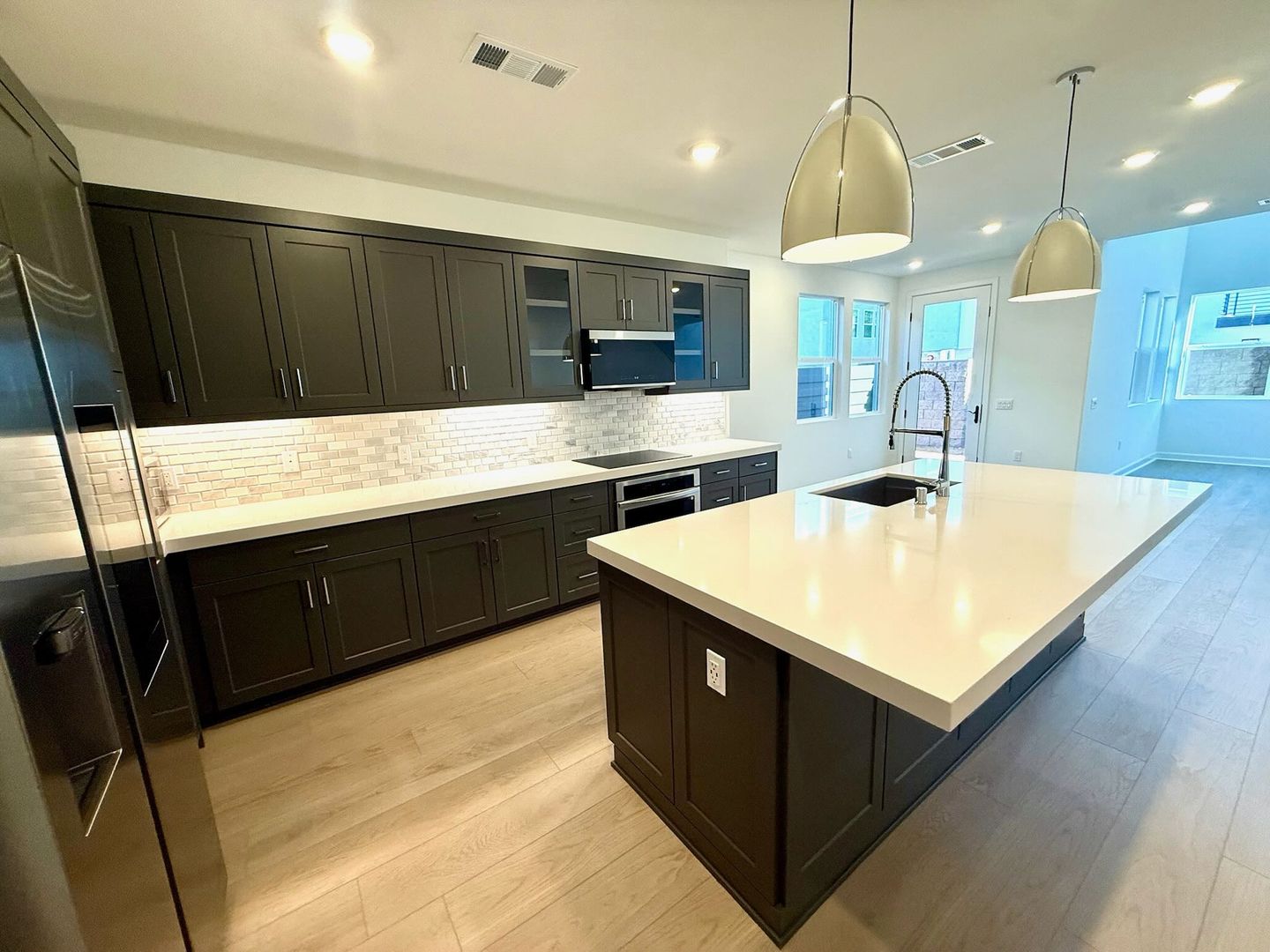 San Marcos House: 696 Metric Road