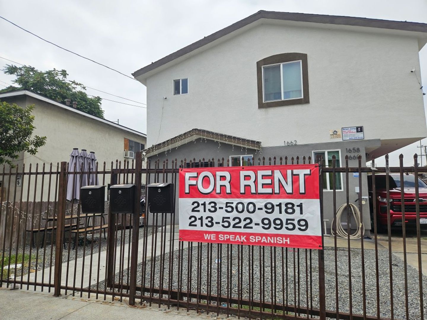 Los Angeles Apartment: 1658 E 60TH ST