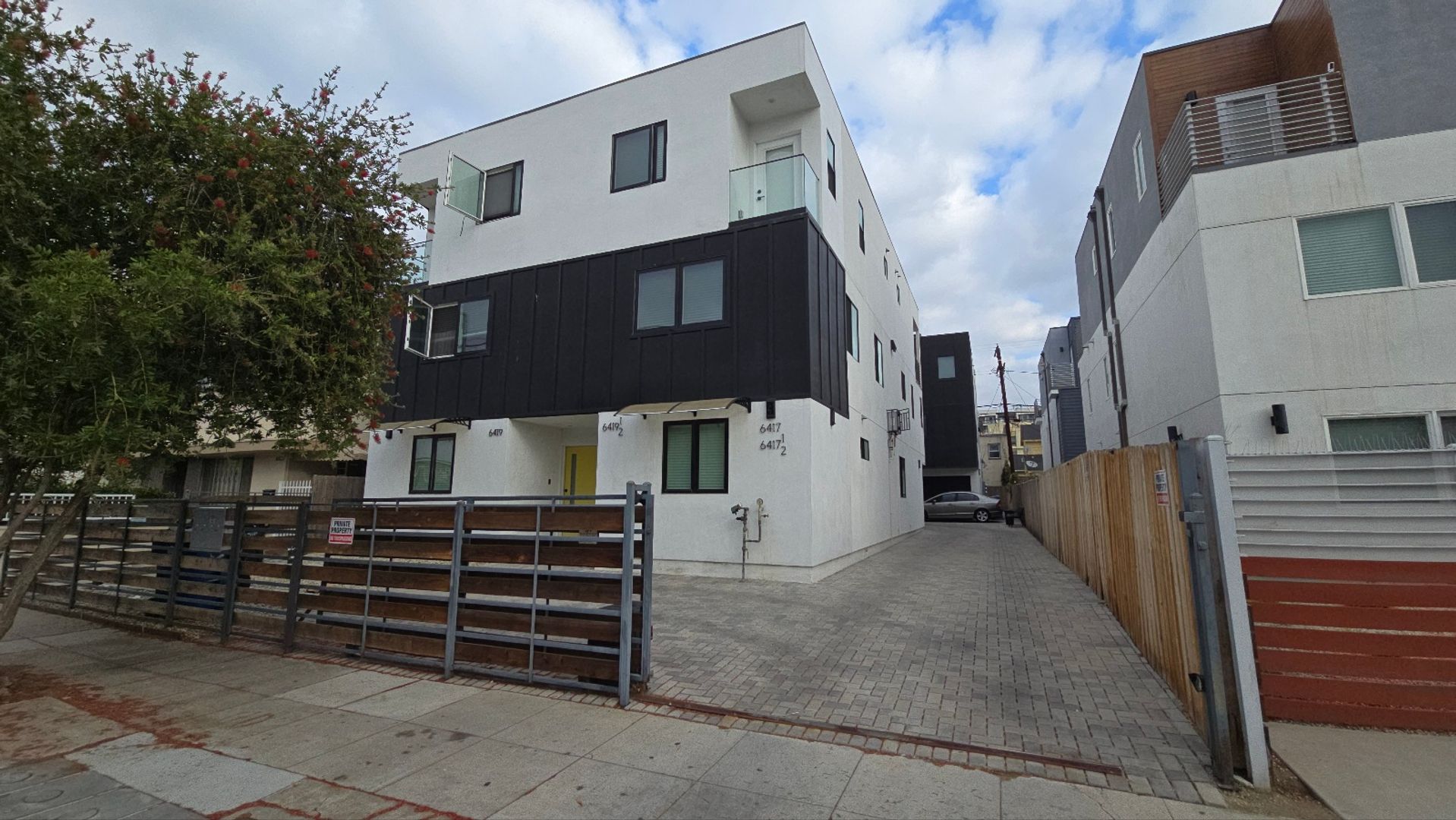 Los Angeles Apartment: 6417 Lexington Ave