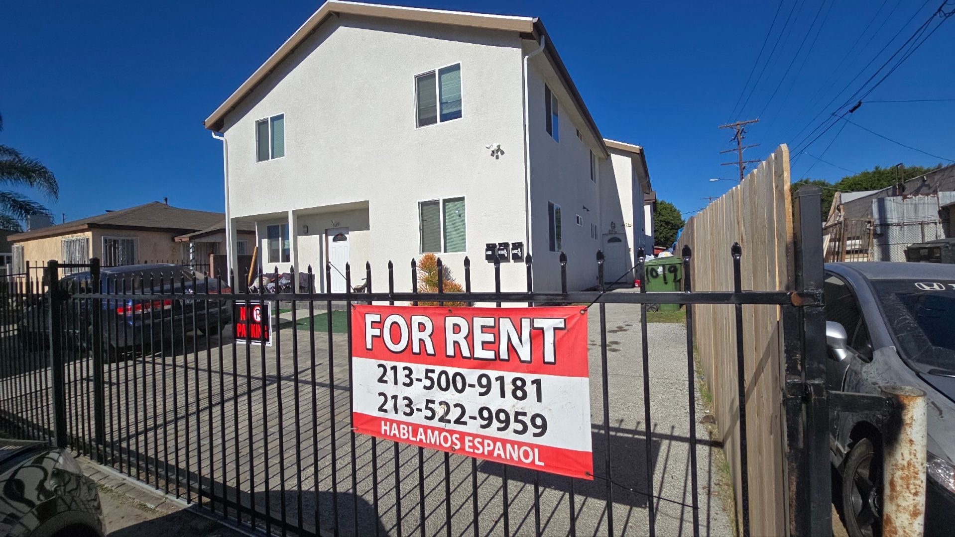 Los Angeles Apartment: 1019 E 84th Pl