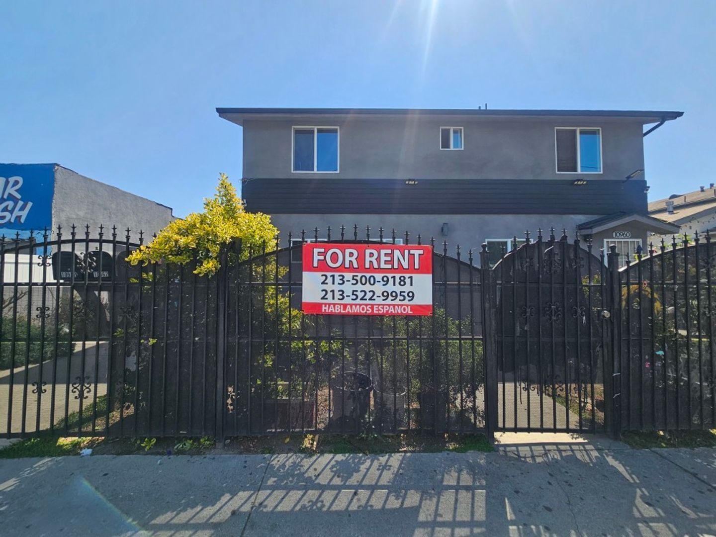 LOS ANGELES Apartment: 10960 AVALON BLVD