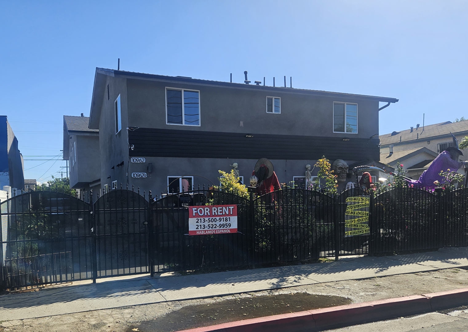 LOS ANGELES Apartment: 10960 AVALON BLVD