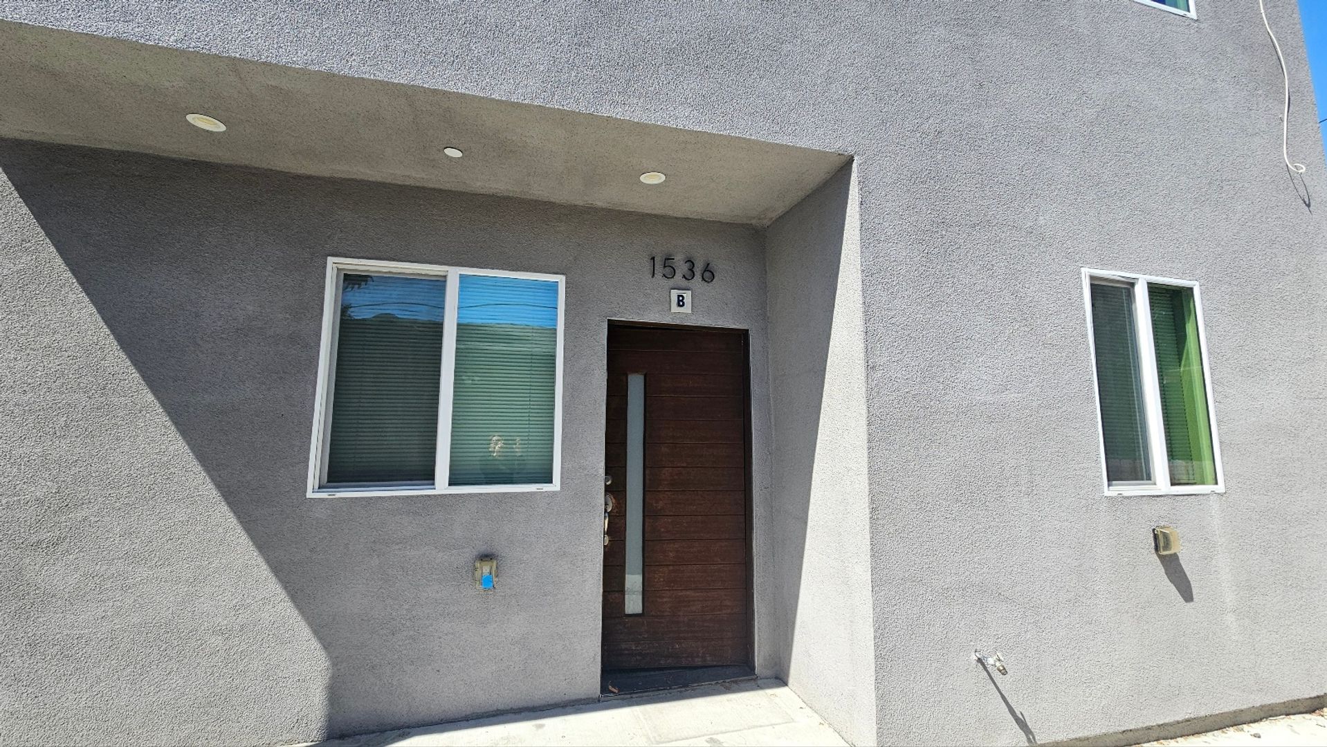 LOS ANGELES Apartment: 1536 E
