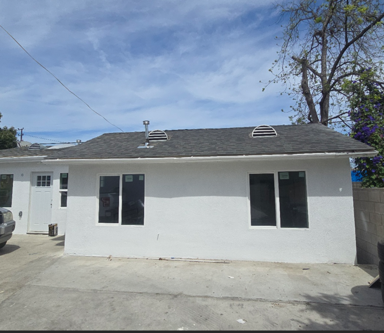 LOS ANGELES Apartment: 1319 E 59TH PL