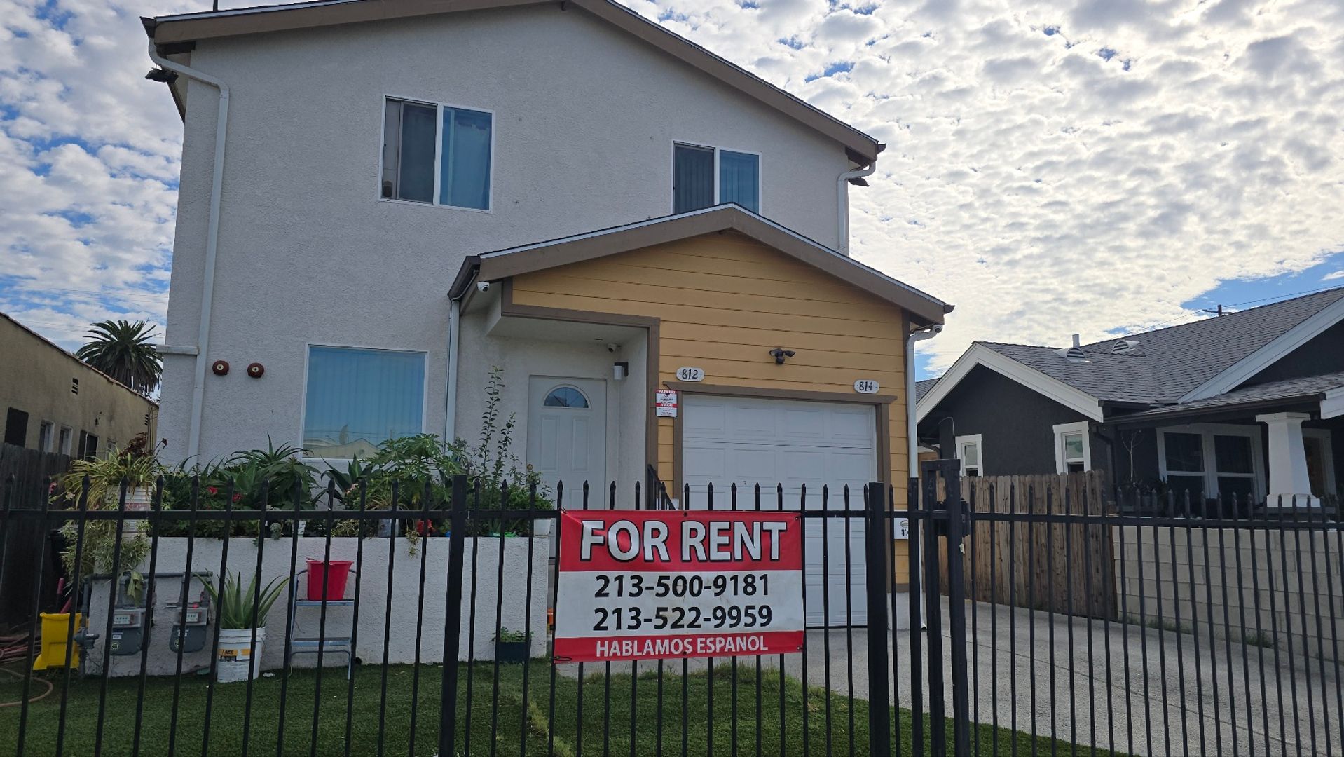 LOS ANGELES Apartment: 812 E 76th Pl