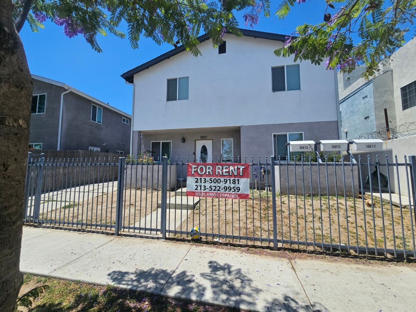 LOS ANGELES Apartment: 10611 S BROADWAY