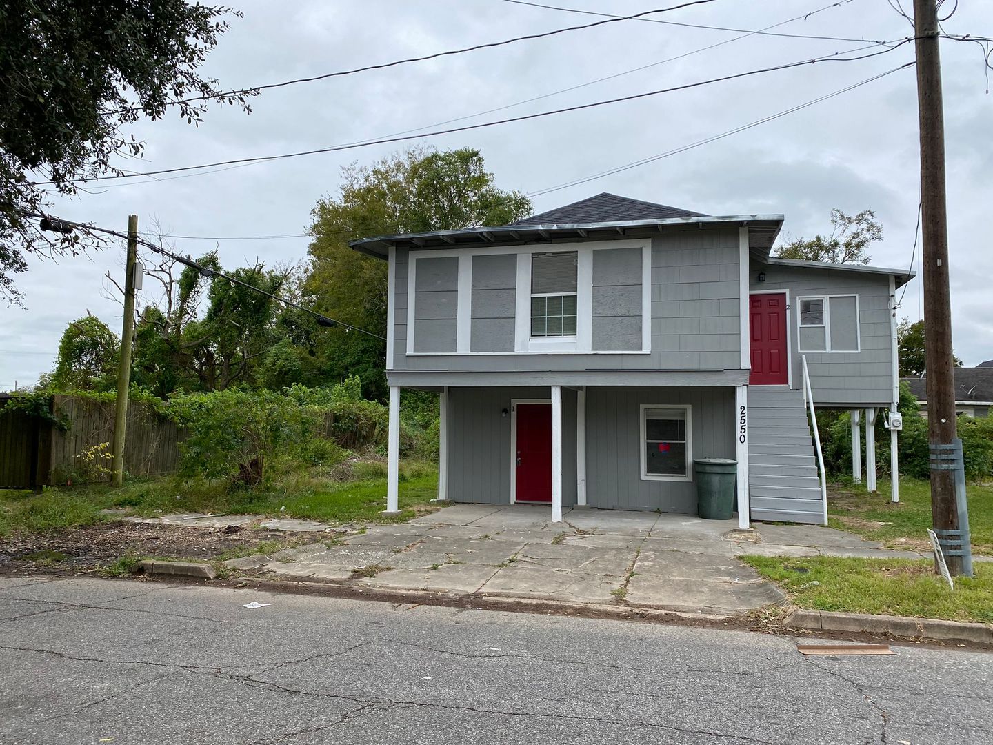 Beaumont Apartment: 2500 Orange Ave