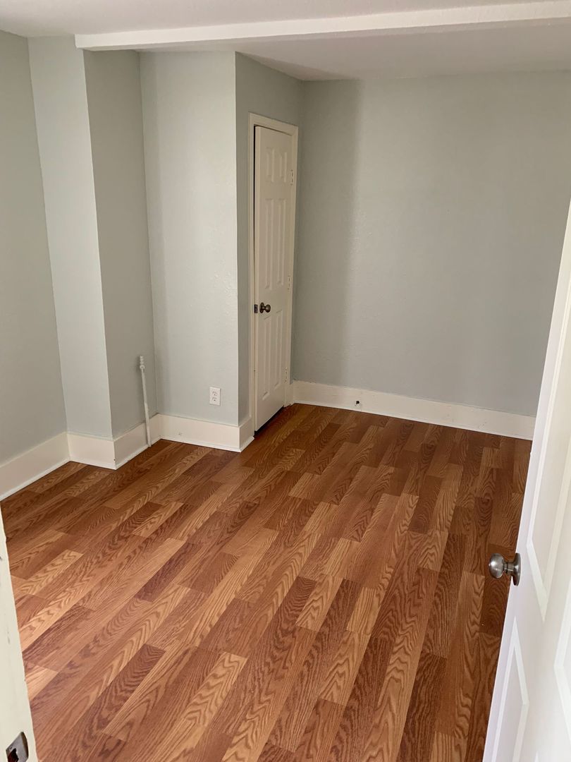 Beaumont Apartment: 1294 Cartwright St
