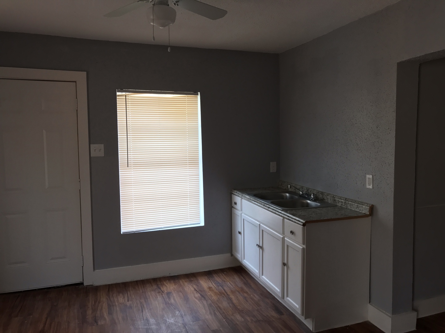 Galveston Apartment: 2711 Avenue K