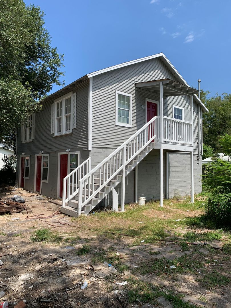 Beaumont Apartment: 2585 Orange Ave