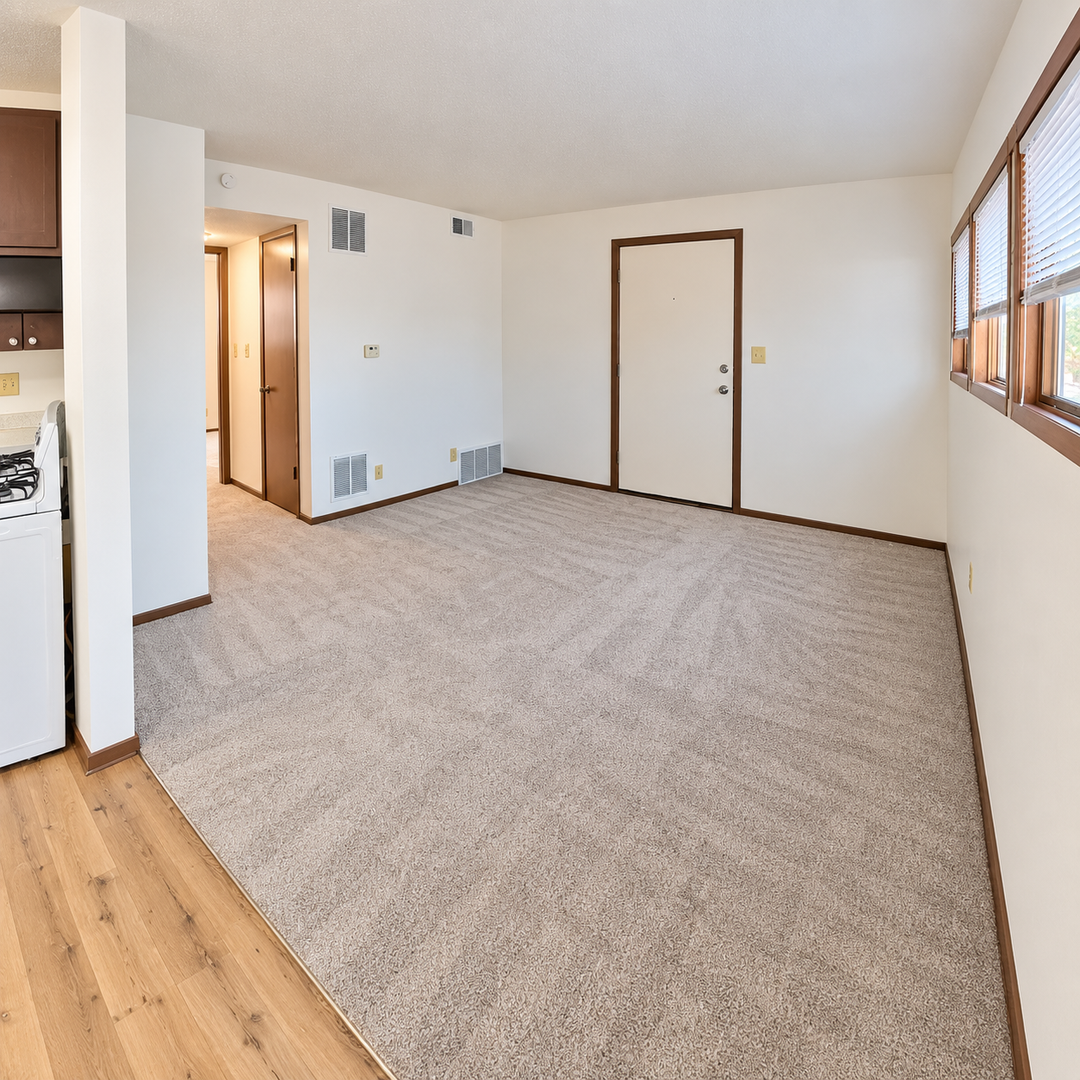 Lincoln Apartment: 875 N 25th St